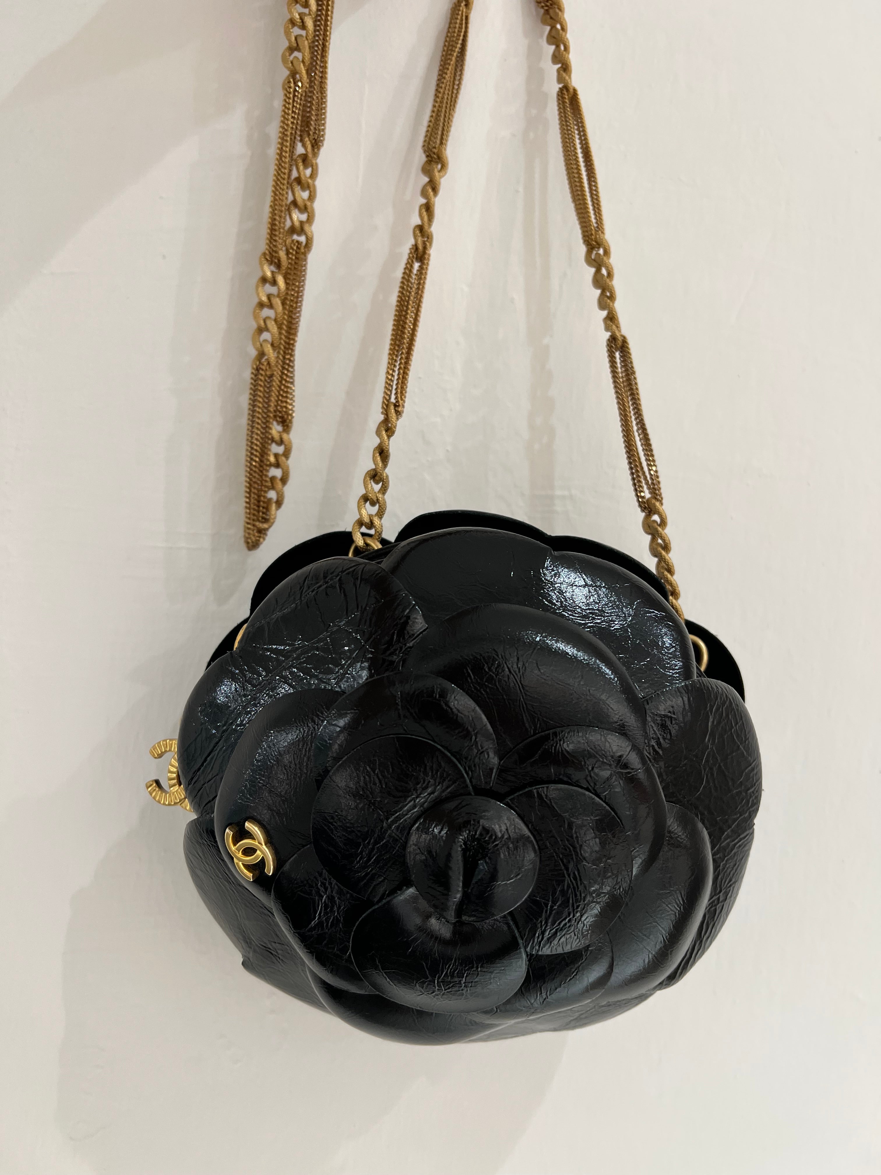 CHANEL BLACK CALF BAG BAG SYC1968