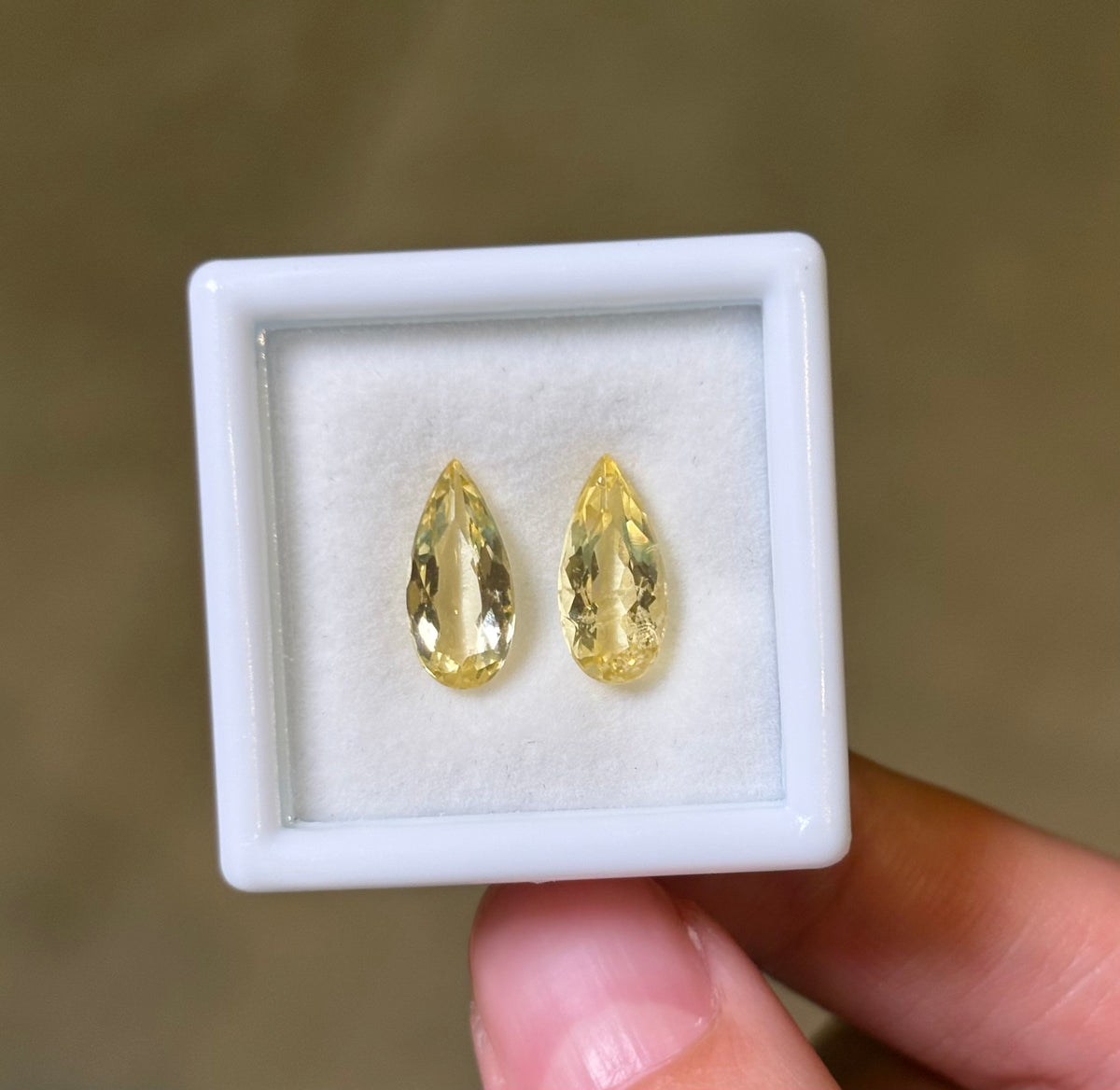 2.40ct Golden Beryl Skinny Pear PAIR THAIC0993
