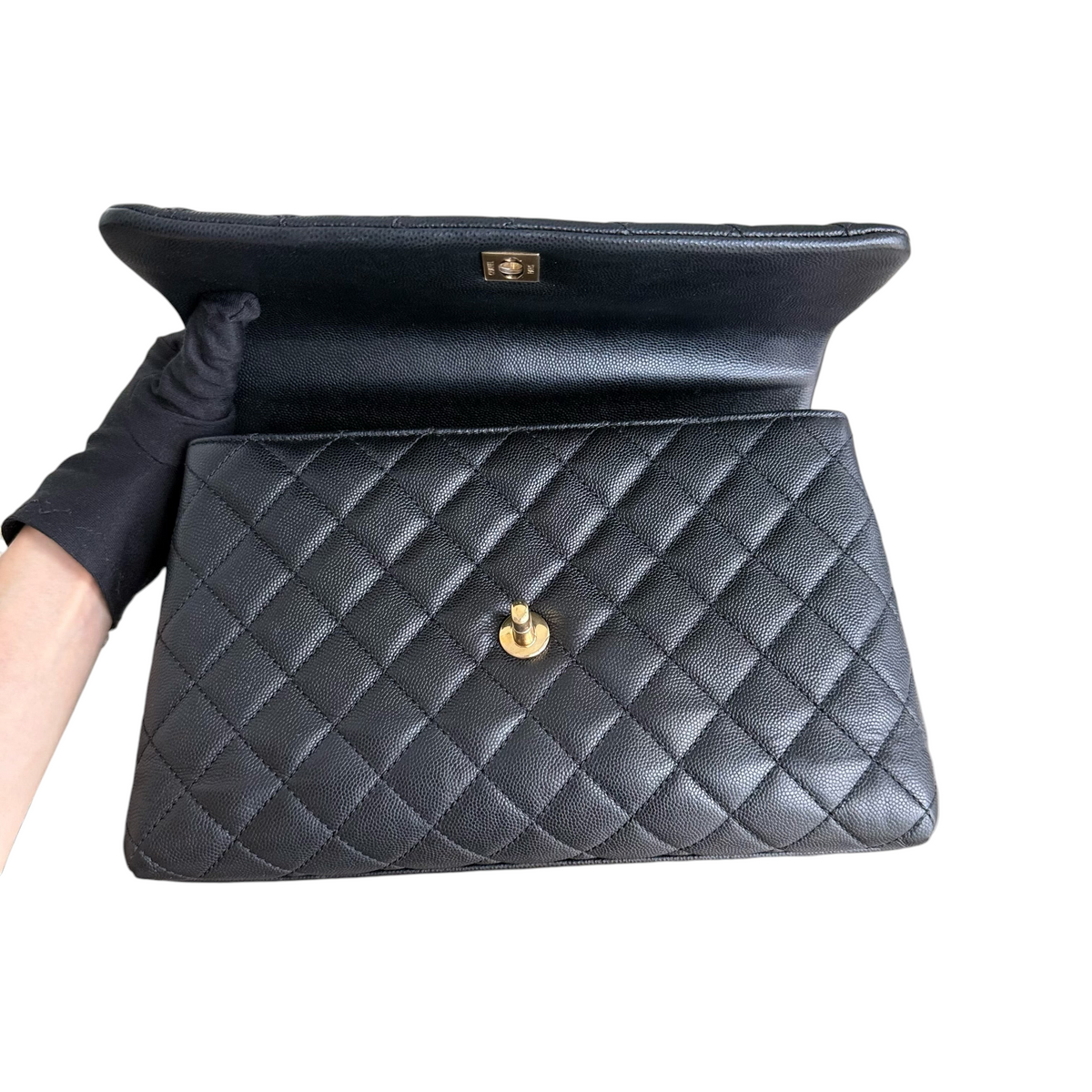 Luxury Evermore Chanel Coco Handle medium bag in black quilted caviar leather with gold hardware
