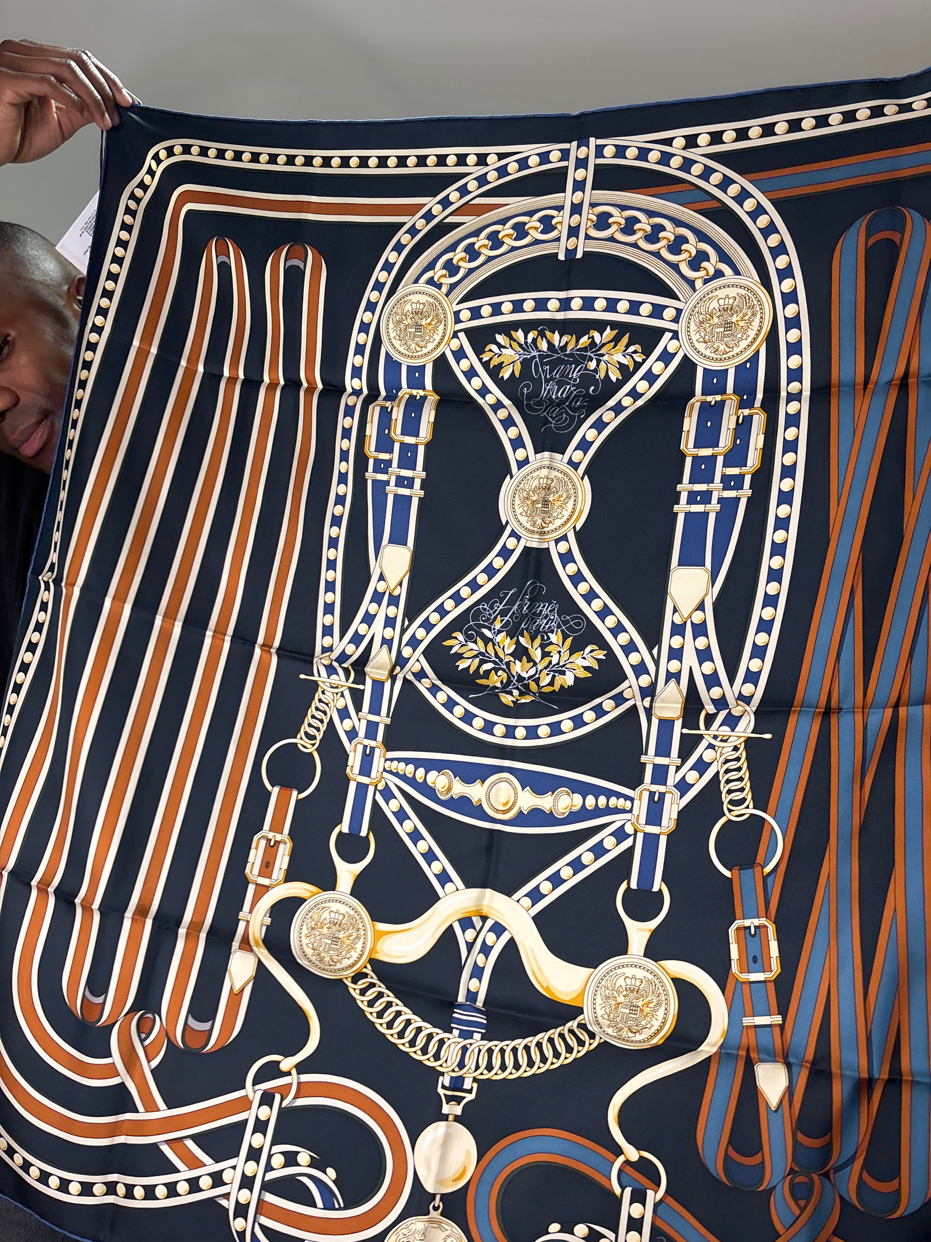 Hermès Silk 45-58 – Geometric Medallions in Emerald, Blue, and Tangerine ALC3479