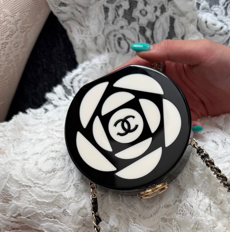 CHANEL 23K CAMILIA BAG AVCB1061