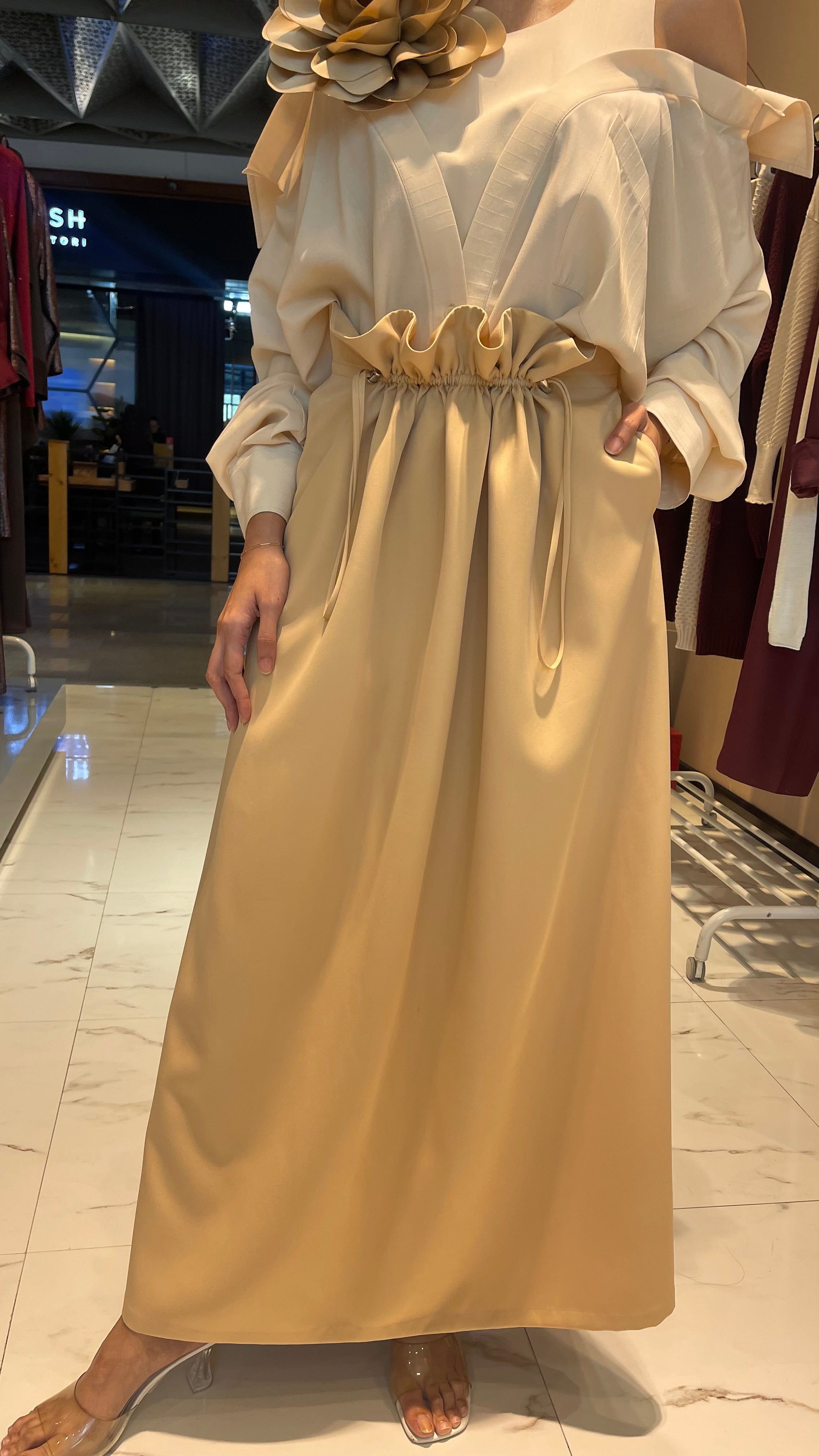 HIGH WAIST SKIRT (التنورة) “JINA” (CREPE COLLECTION)