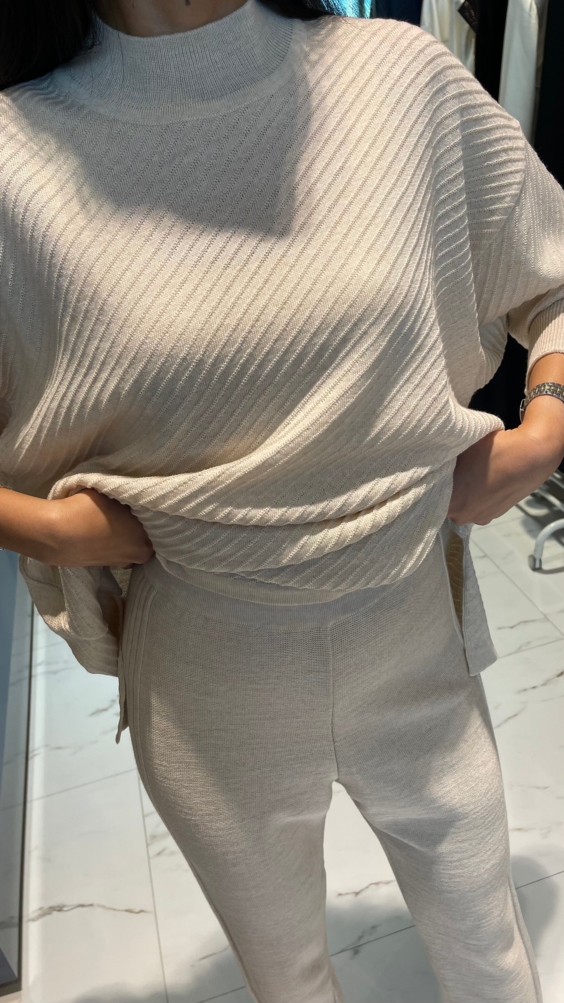 LOOSE FIT ALONDRA SET (SWEATER & TROUSERS)