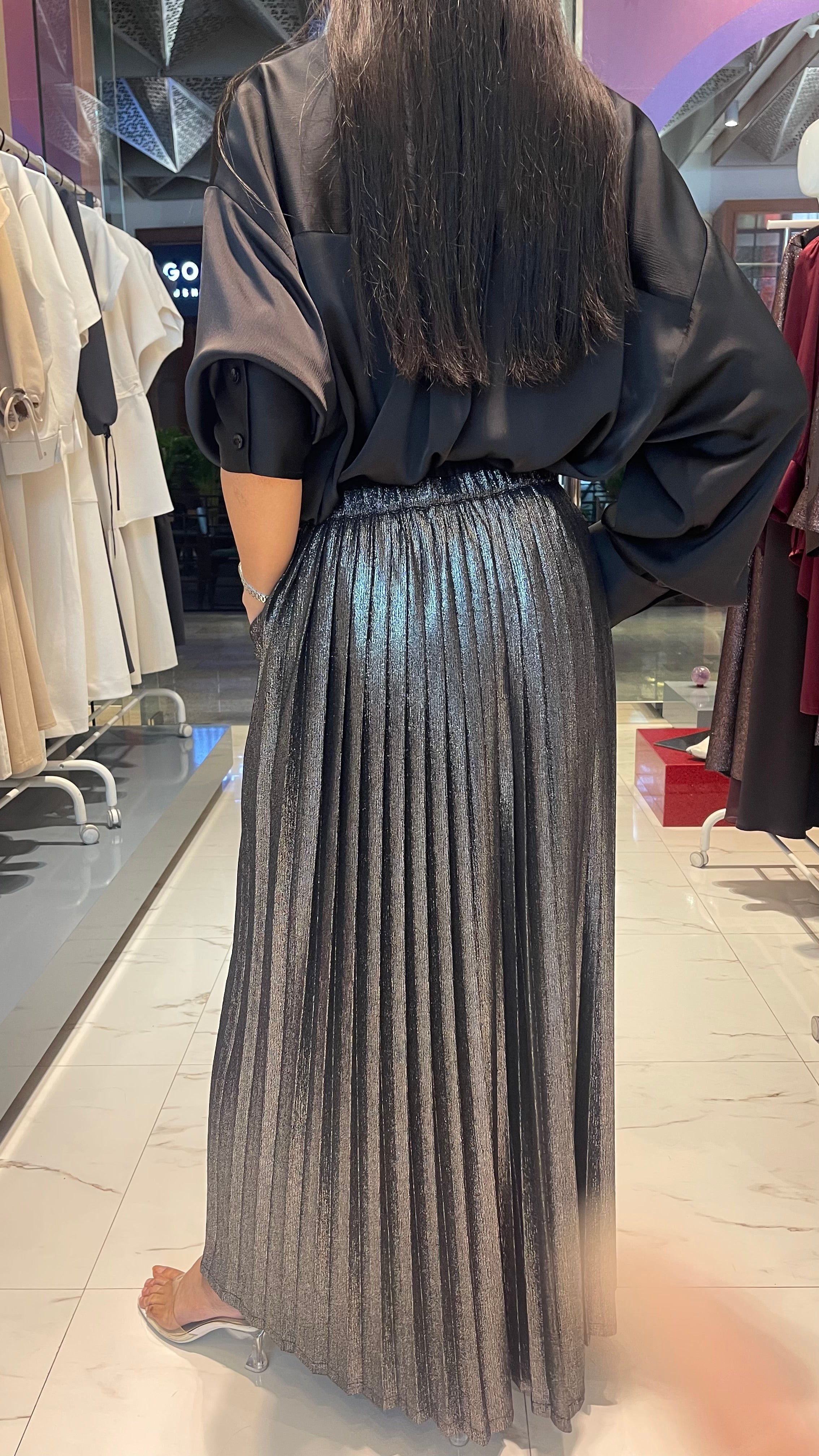 PLEATED MAXI SKIRT (التنورة) “OLA”