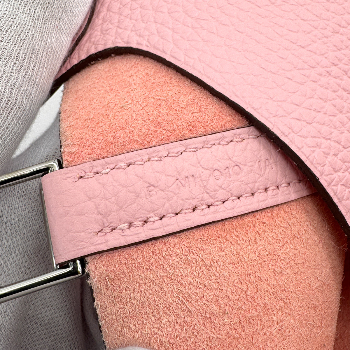 HERMES PICOTIN LOCK MM ROSE SAKURA TAURILLON CLEMENCE HAND BAG 2023 B STAMP PALLADIUM HARDWARE 90319697
