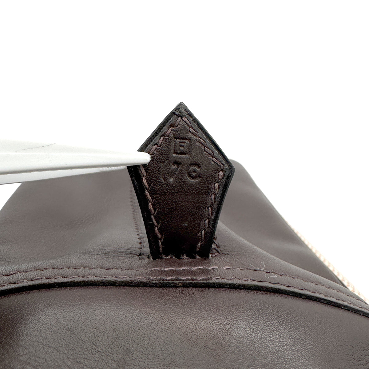 HERMES PLUME 32 CHOCOLAT TOILET H VEAU SWIFT HAND BAG 2002 SQUARE F PALLADIUM HARDWARE 90318614