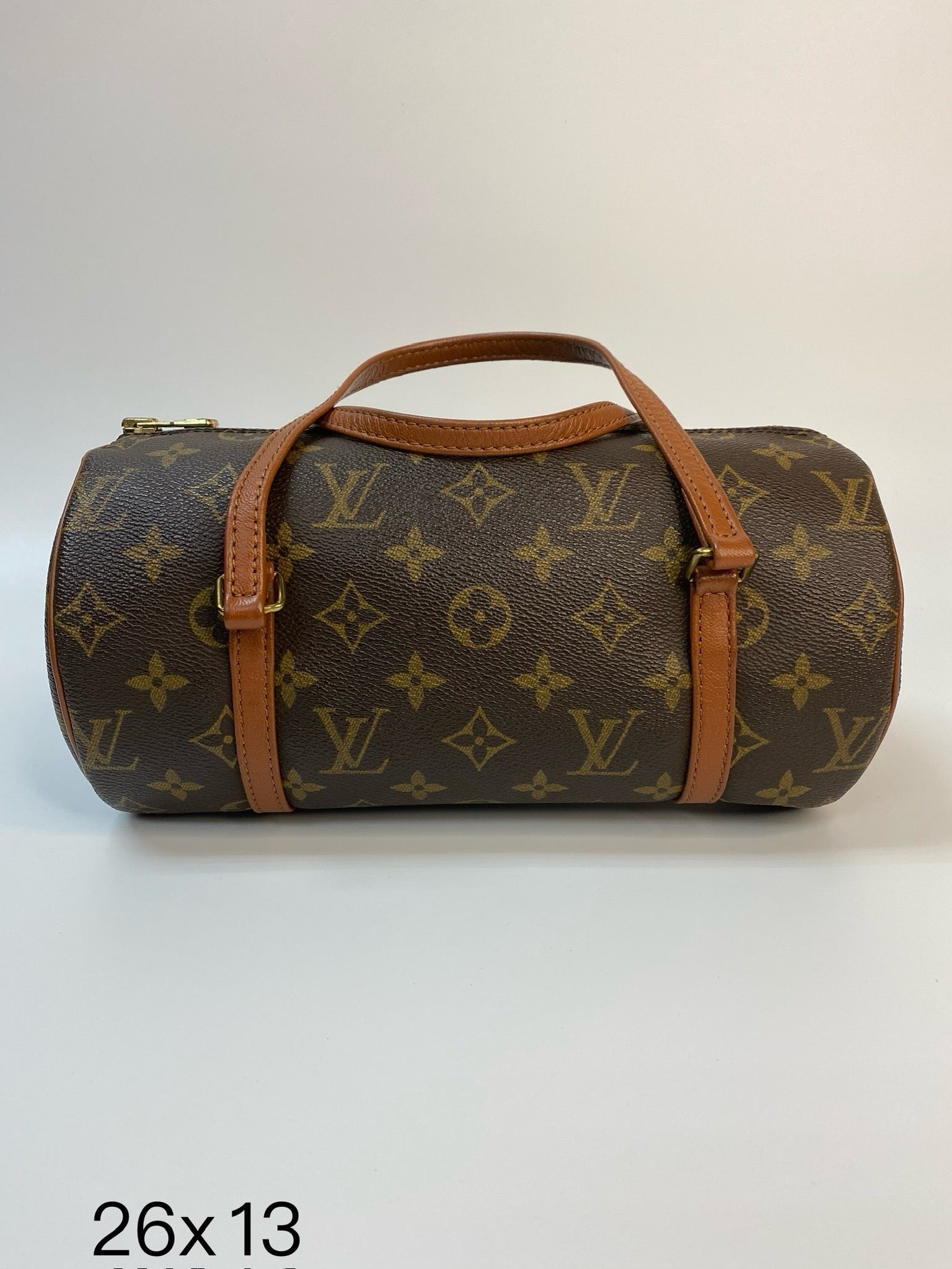 Louis Vuitton Papillon 26 handbag main image