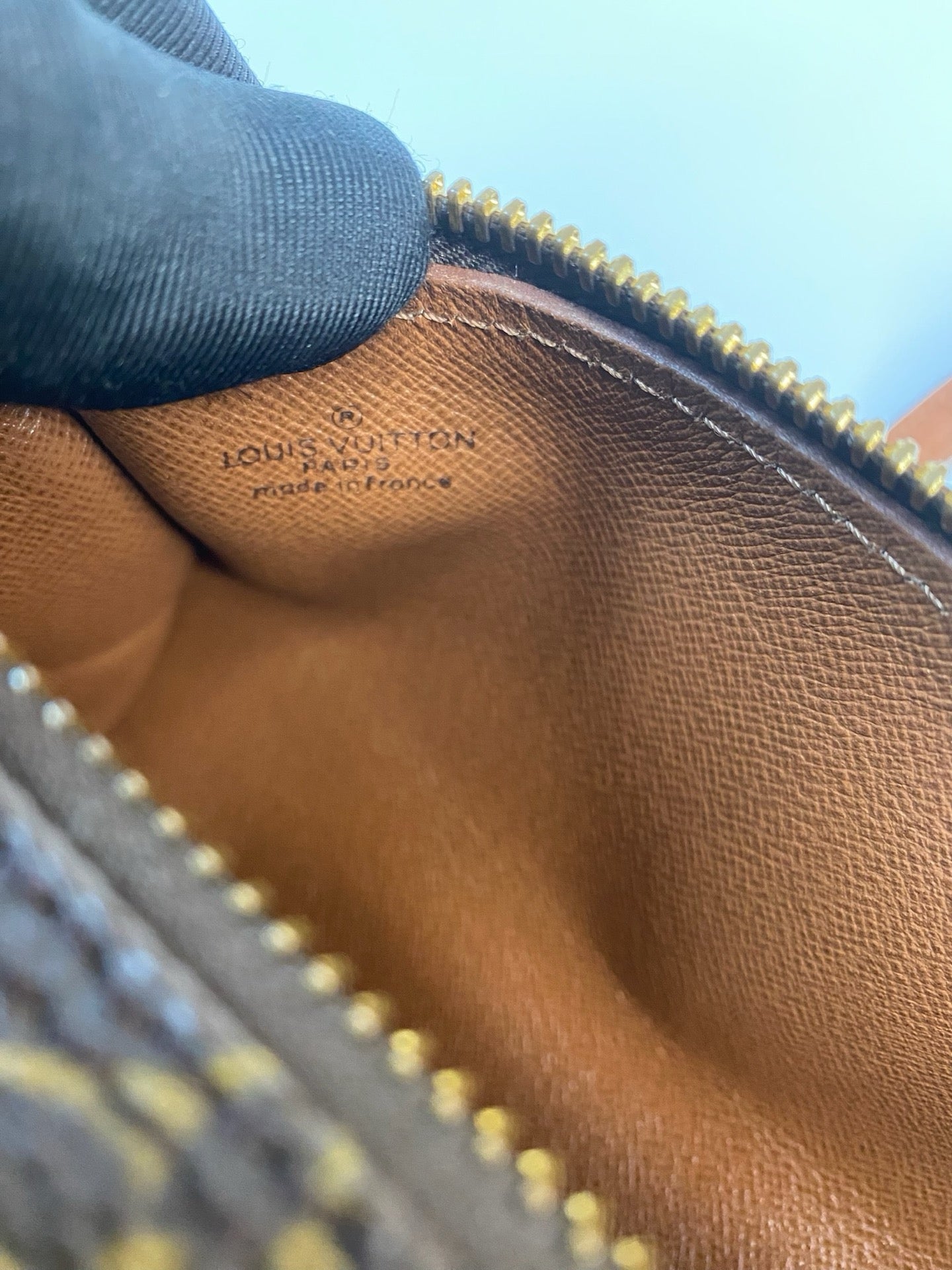 Louis Vuitton Papillon 26 handbag detail