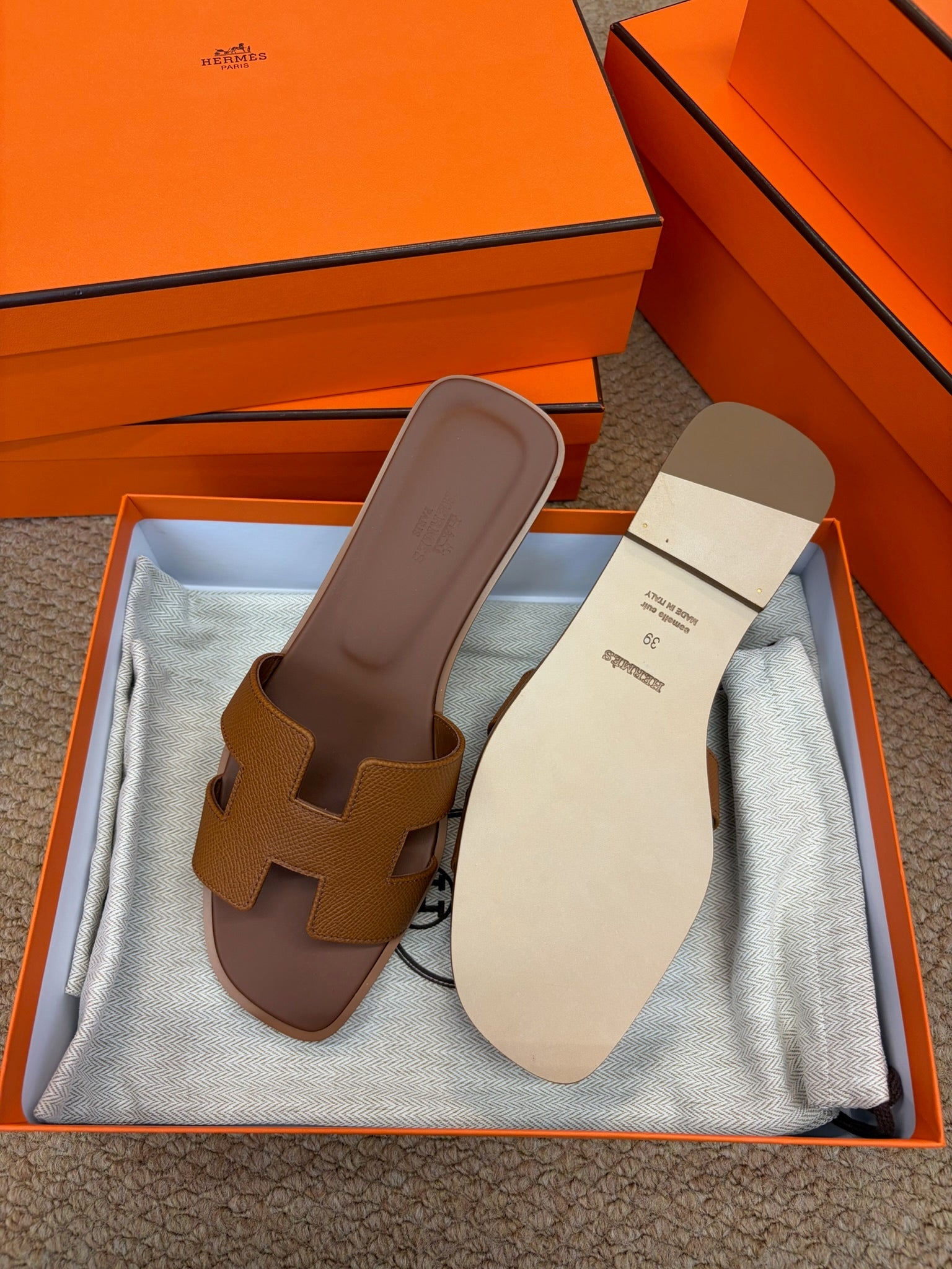 Hermes Oran sandal gold brown size 39 sole size view