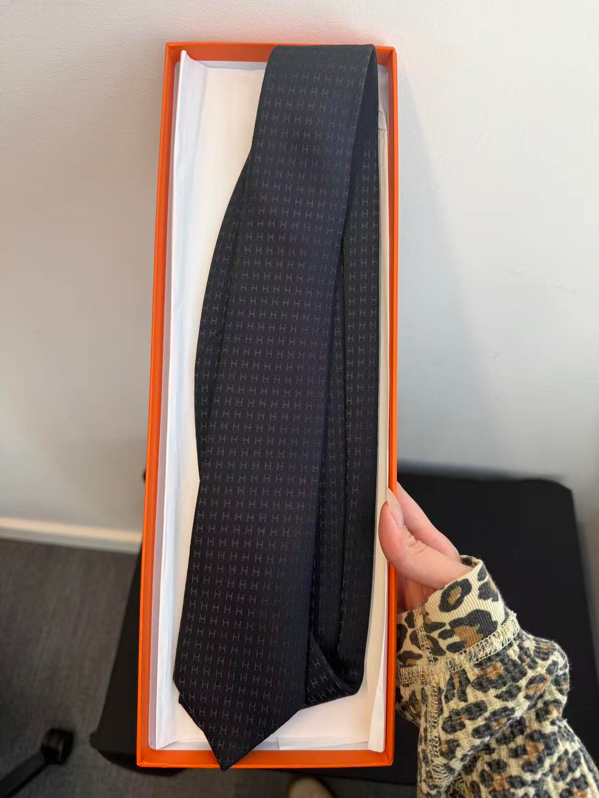 Unused Hermes tie