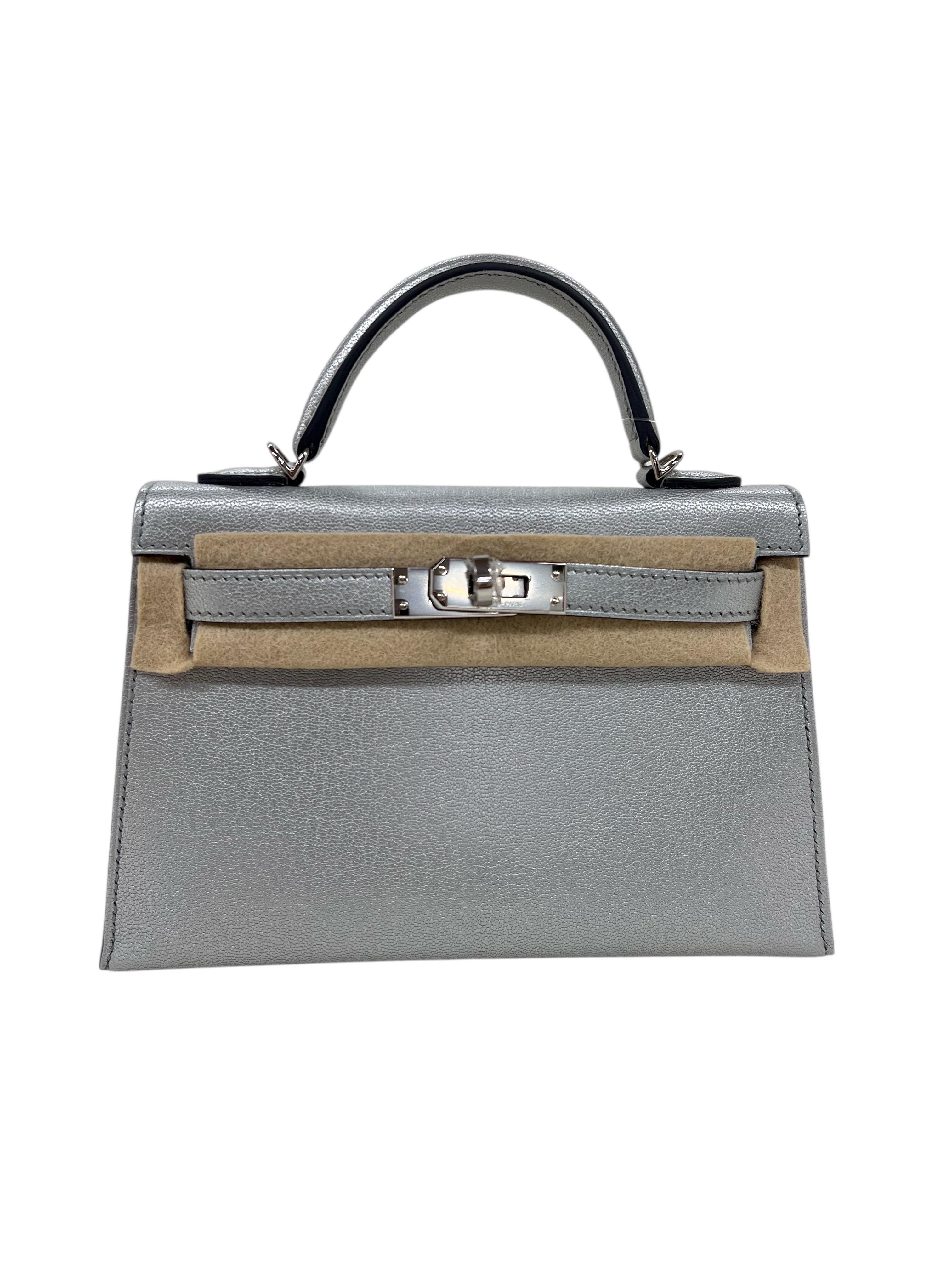 Hermes Kelly 20 Argent Chevre PHW #K SKCJB-276314