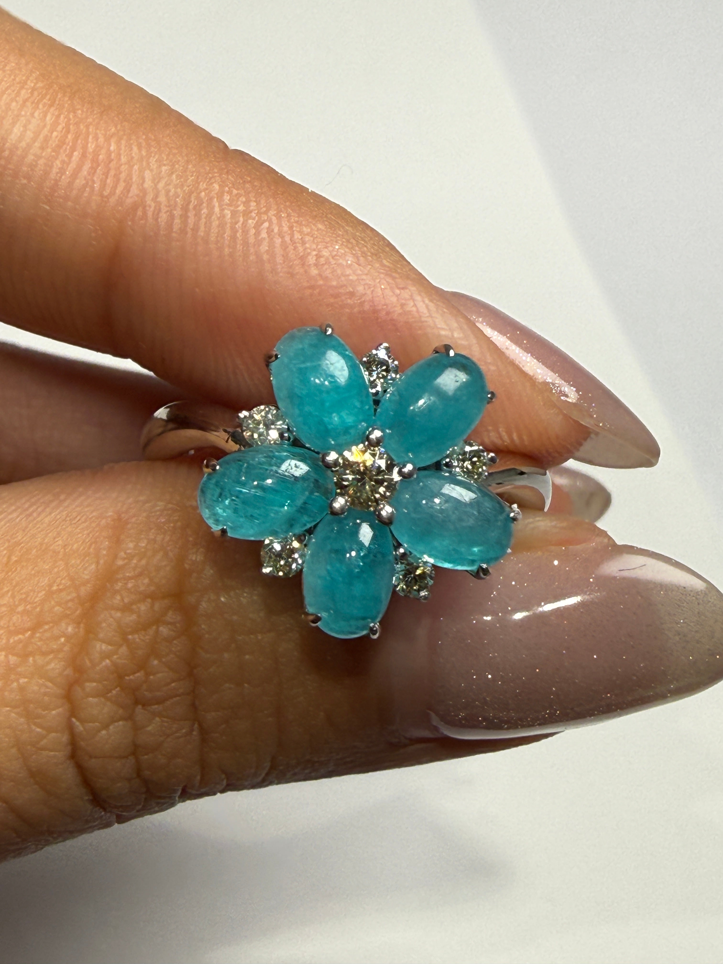 Paraiba Tourmaline Cabochon Flower Ring in 18K US 7.5 1061 JJC9025