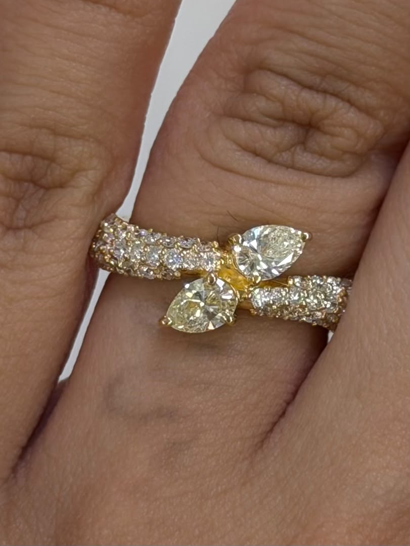 Diamond Ring 0.57 + D0.5 in 18K (JJ10993) JJC1417