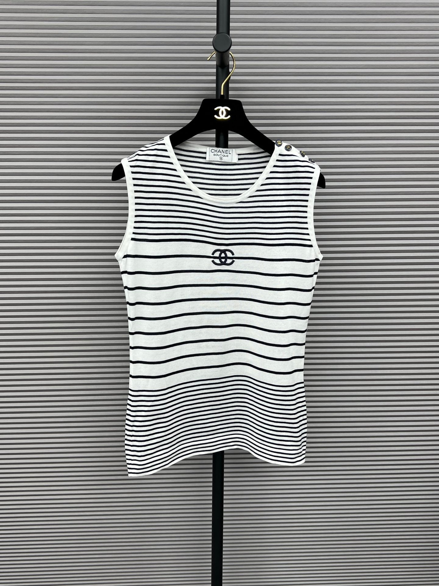 CHANEL BLACK WHITE STRIPE TANK FT102378