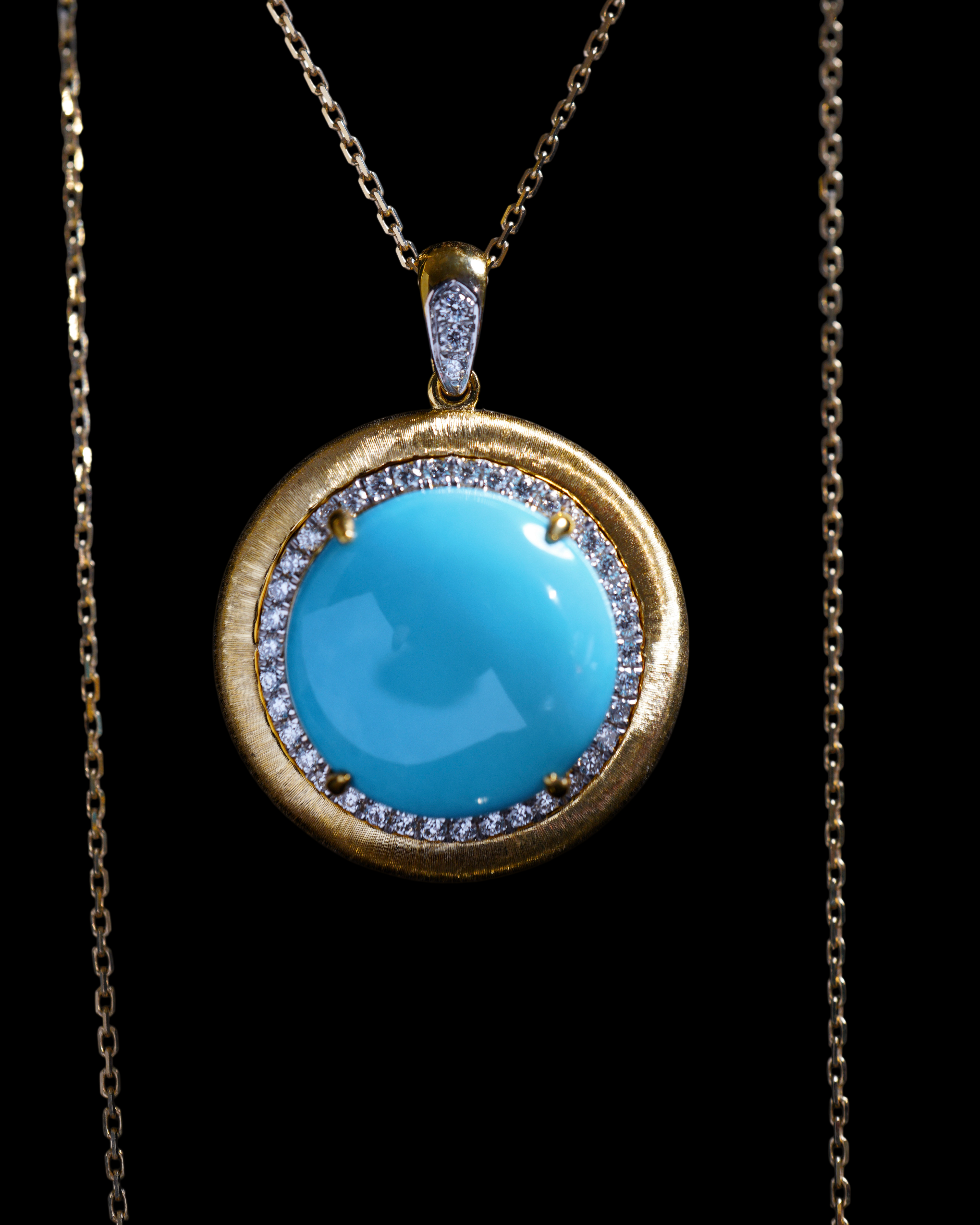 Untreated Natural 13.73ct Turquoise with 0.401ct Natural White Diamonds set in 18K Yellow Gold Necklace