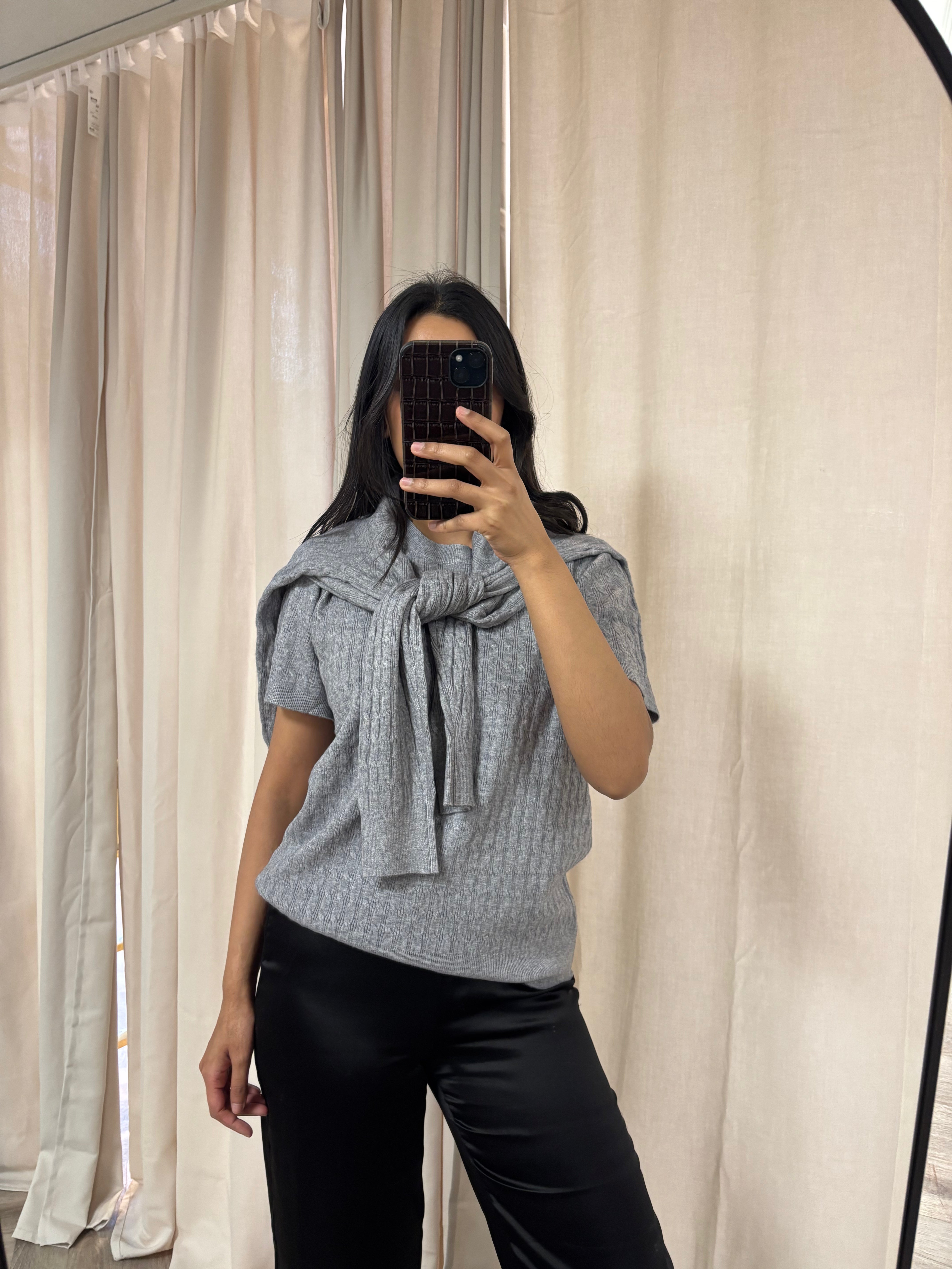 Daphe Grey 2 Piece Top and Cardigan M/L DBXL0105