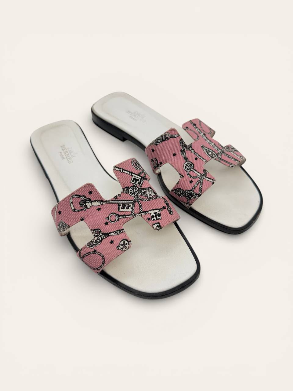 Hermes Oran Sandal Pink Keys Sz37.5 DLT7040