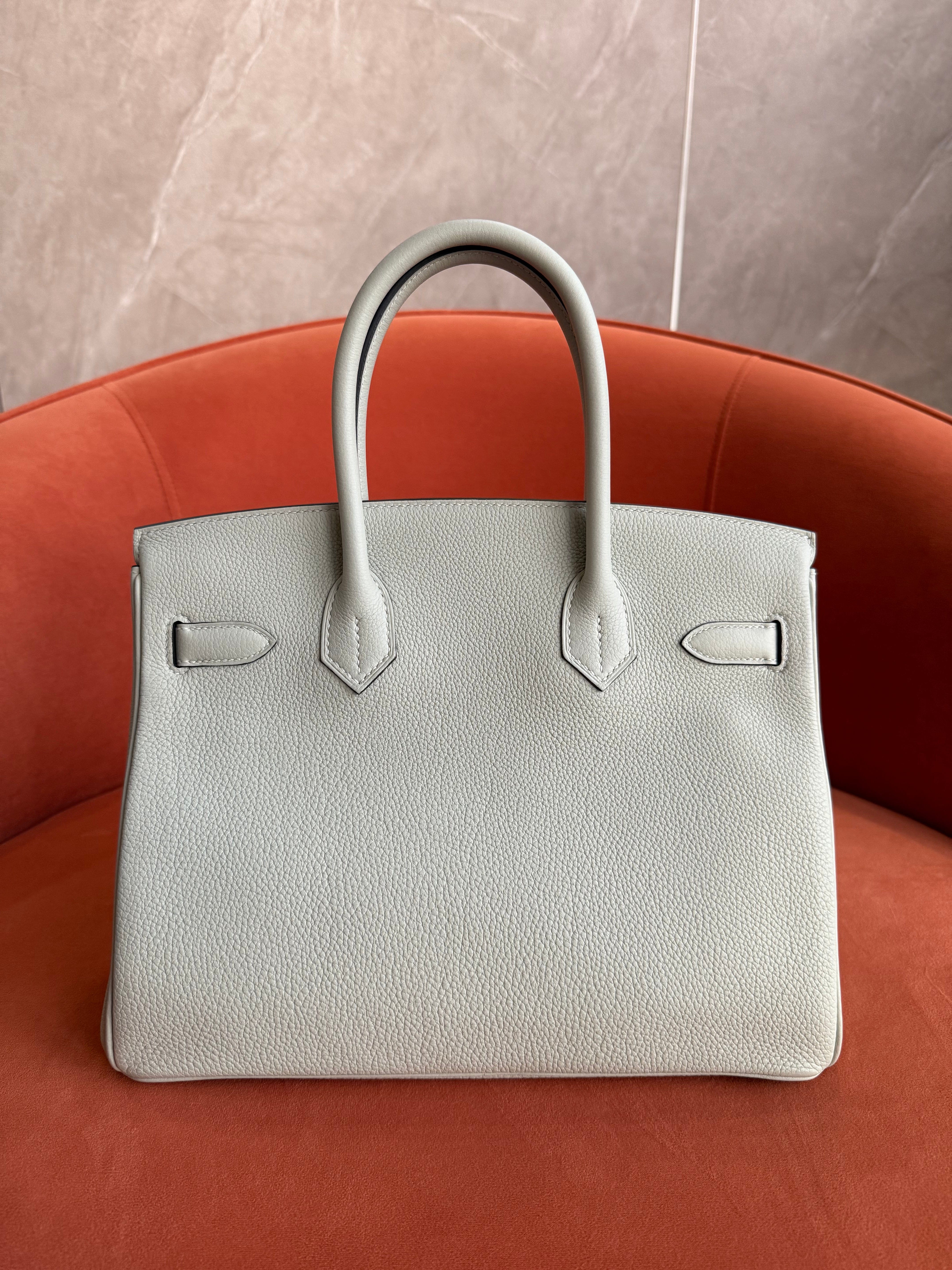 *LONDON LOCATED* HERMÈS BIRKIN 30CM GRIS NEVE Togo Leather with Gold Hardware