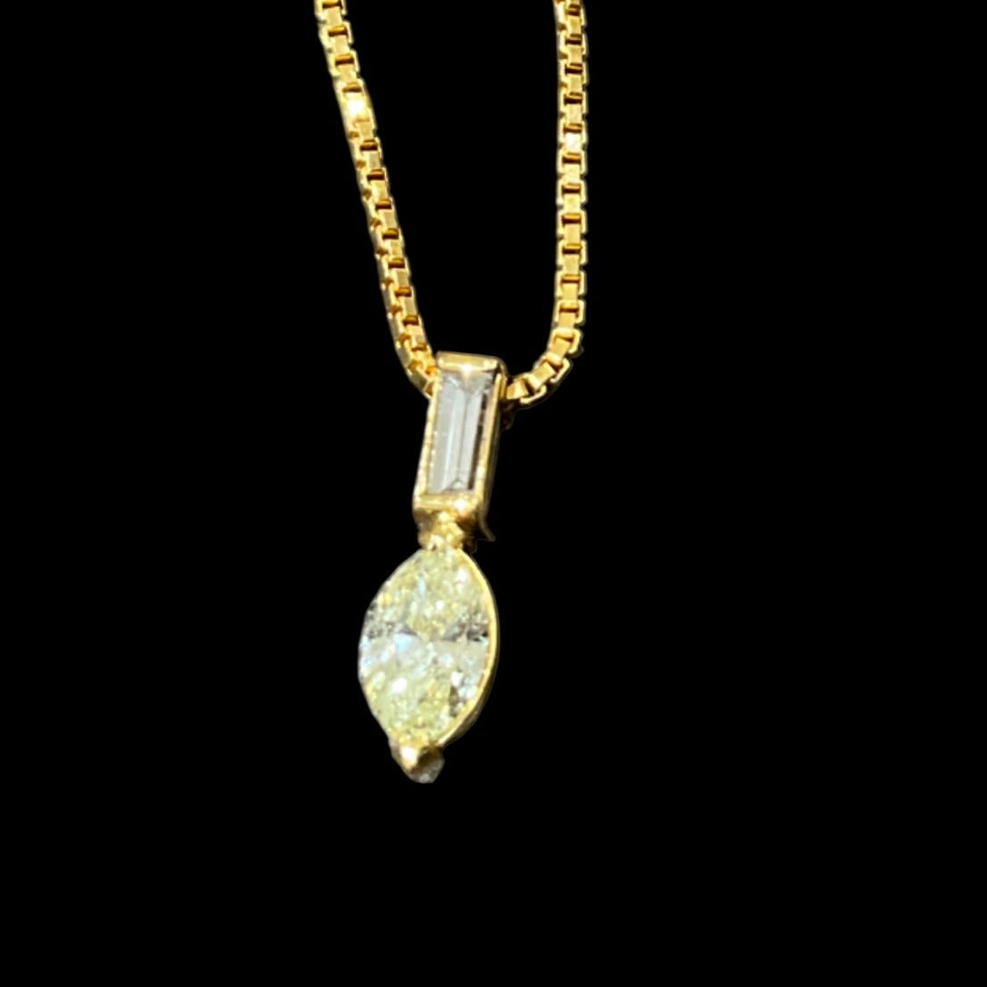 0.47ct Yellow Marquise Cut Diamond & 0.12ct White Diamond Pendant Necklace set in 18K Yellow Gold