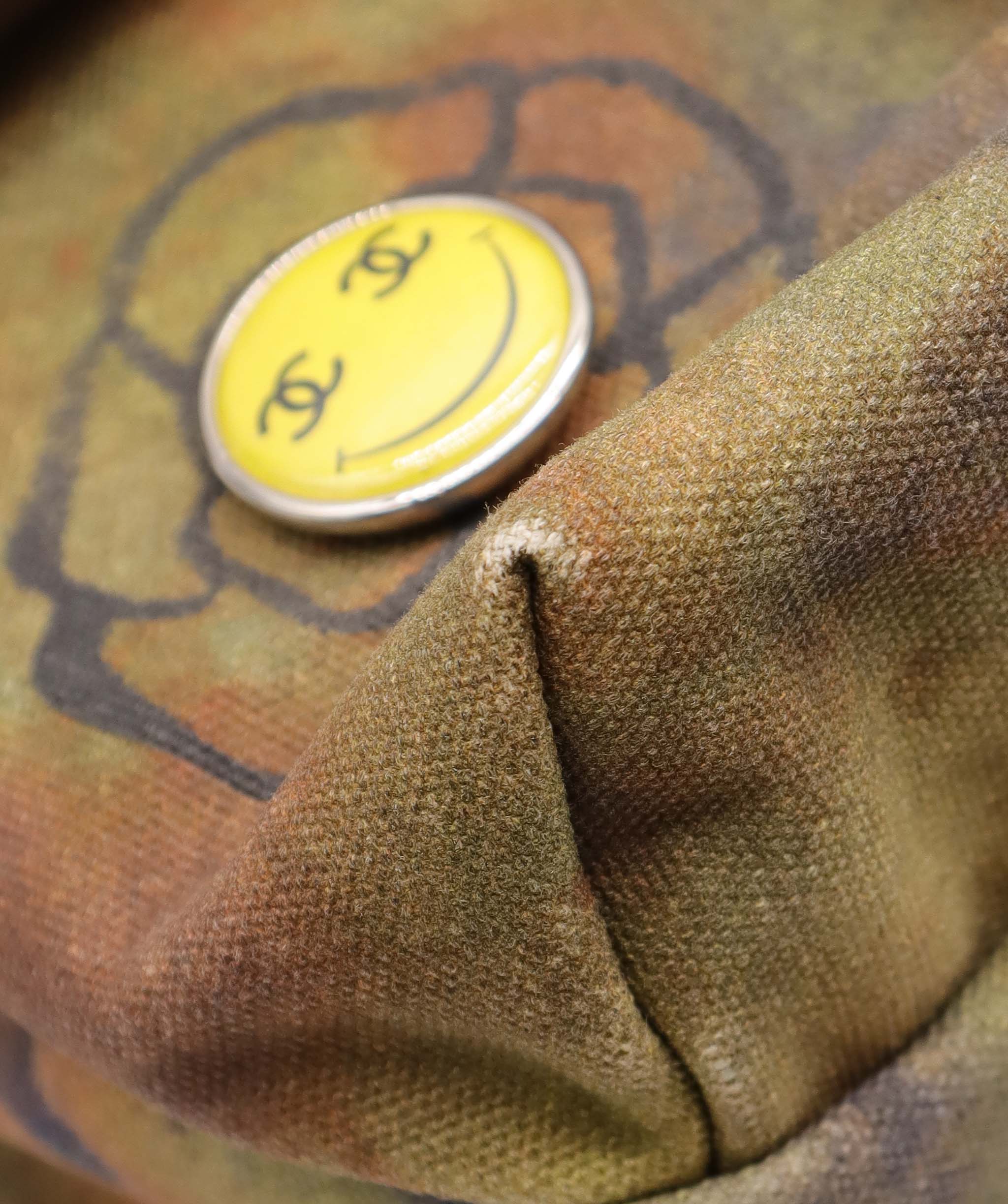 Chanel Pavement Graffiti Messenger Bag DXBS5674