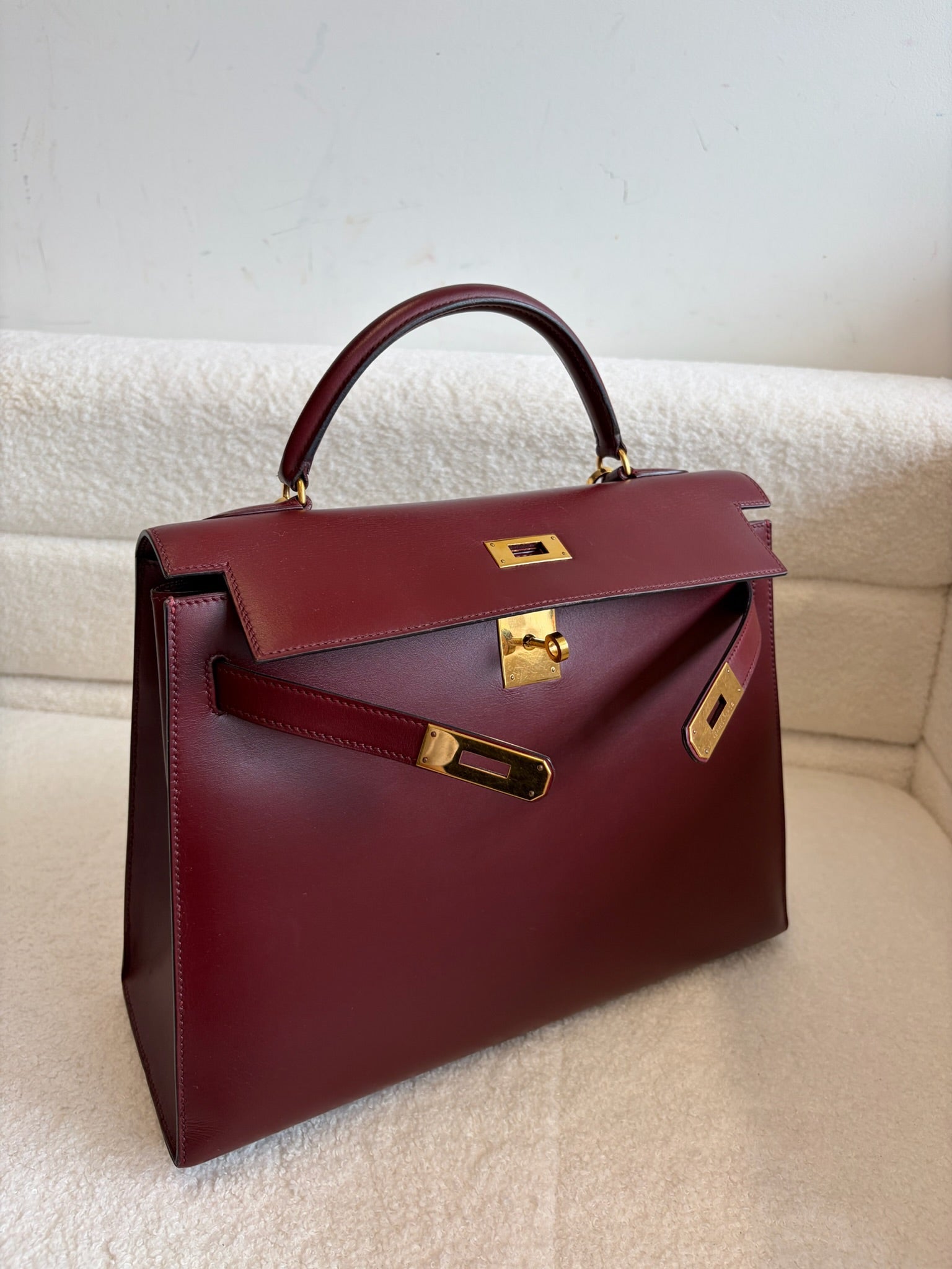 Hermès Kelly 32 Bordeaux GHW-