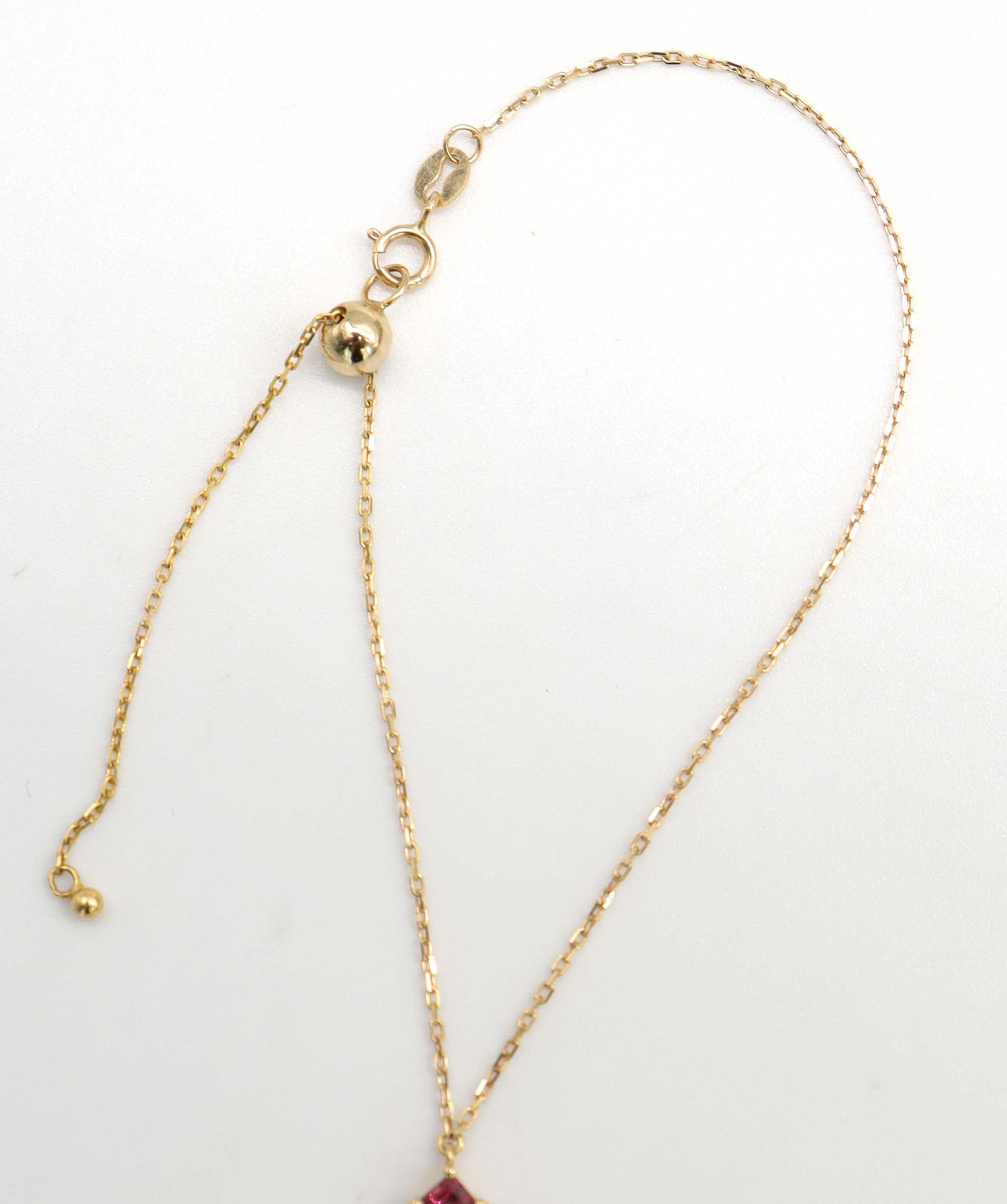 2ct Red Emerald-Cut Spinel hand chain DXBCD1597