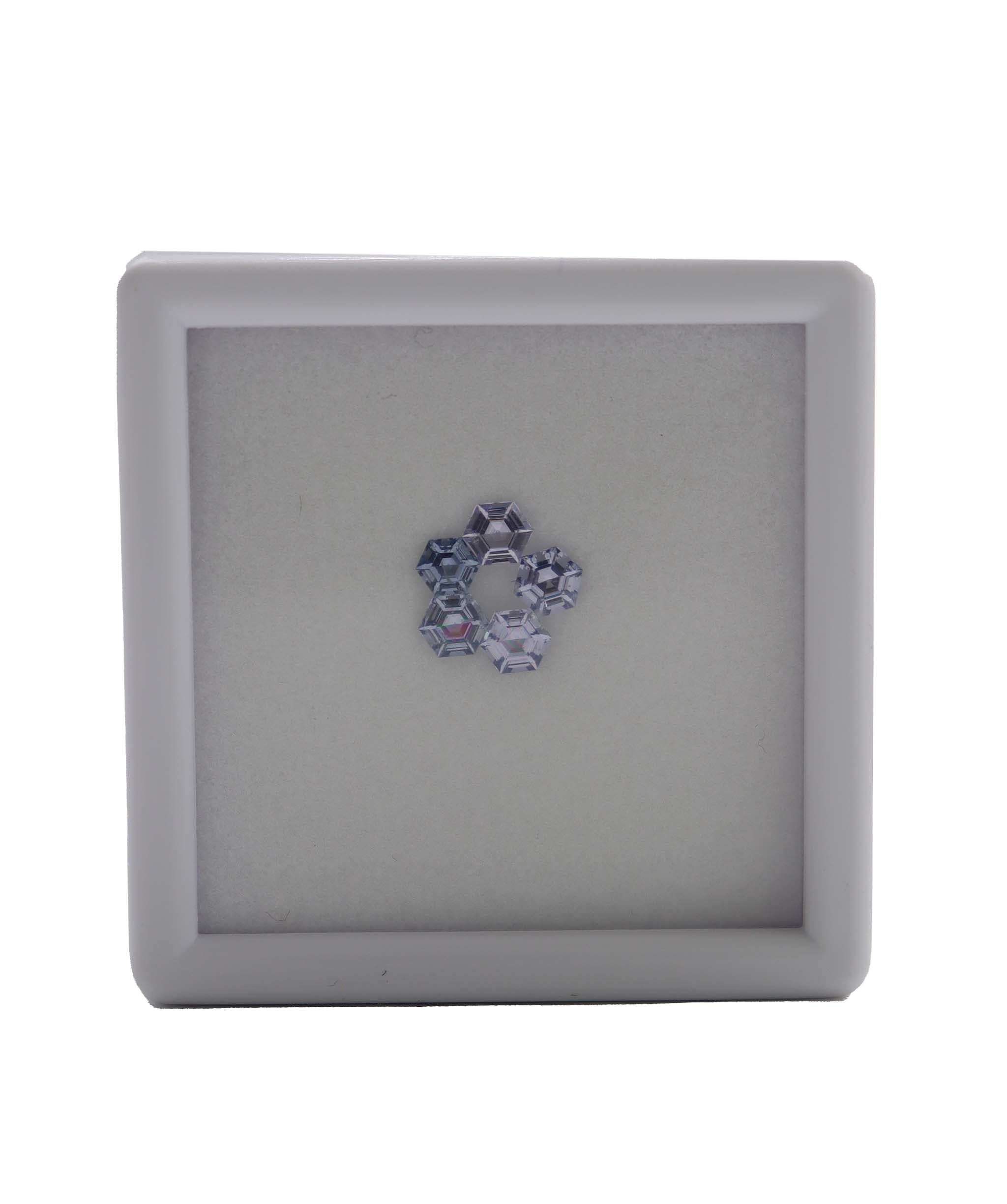 1.42 HEXAGON SPINELS DXBS6199