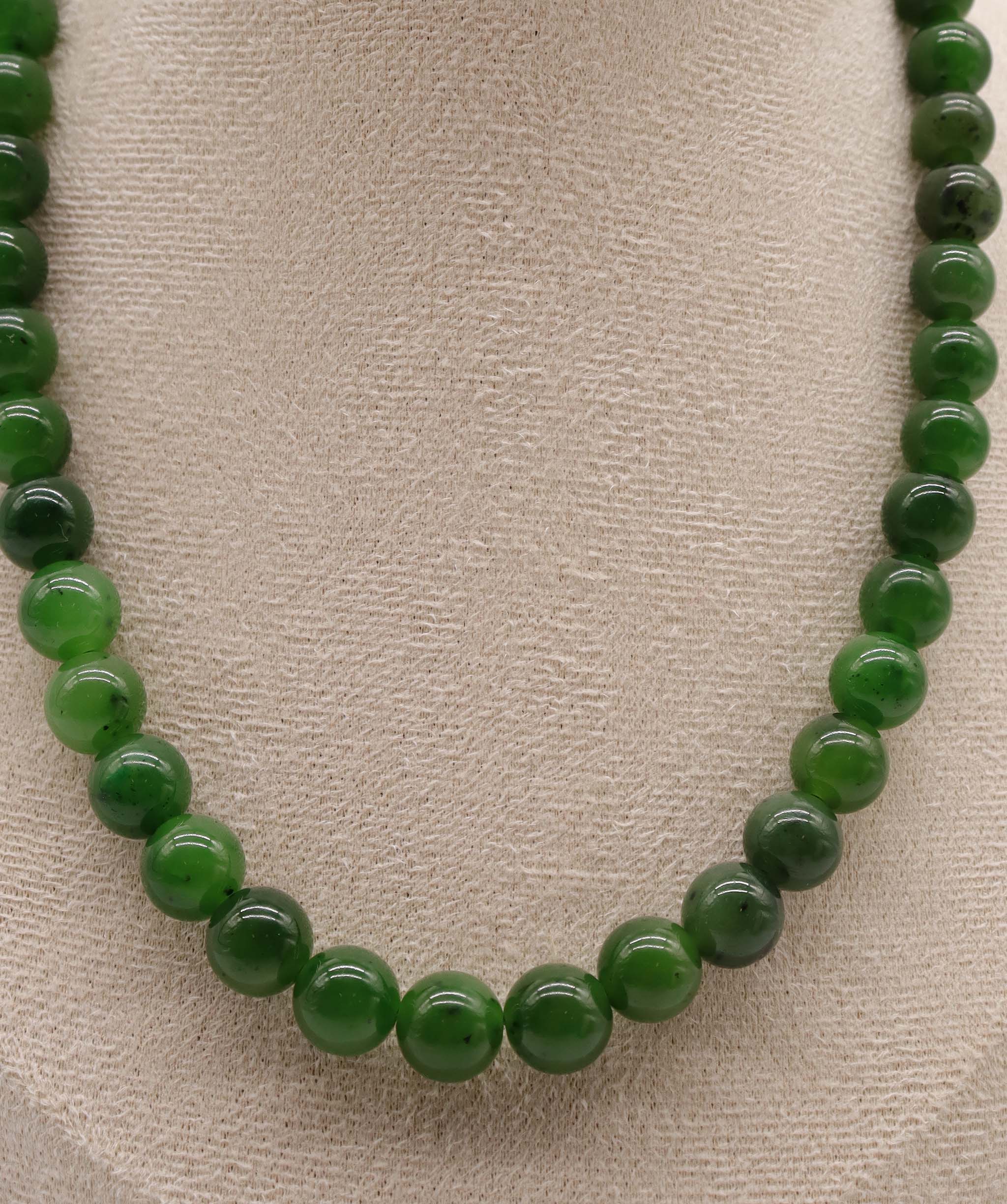 280ct Natural Siberian Jade Necklace D10mm DXBCS2224