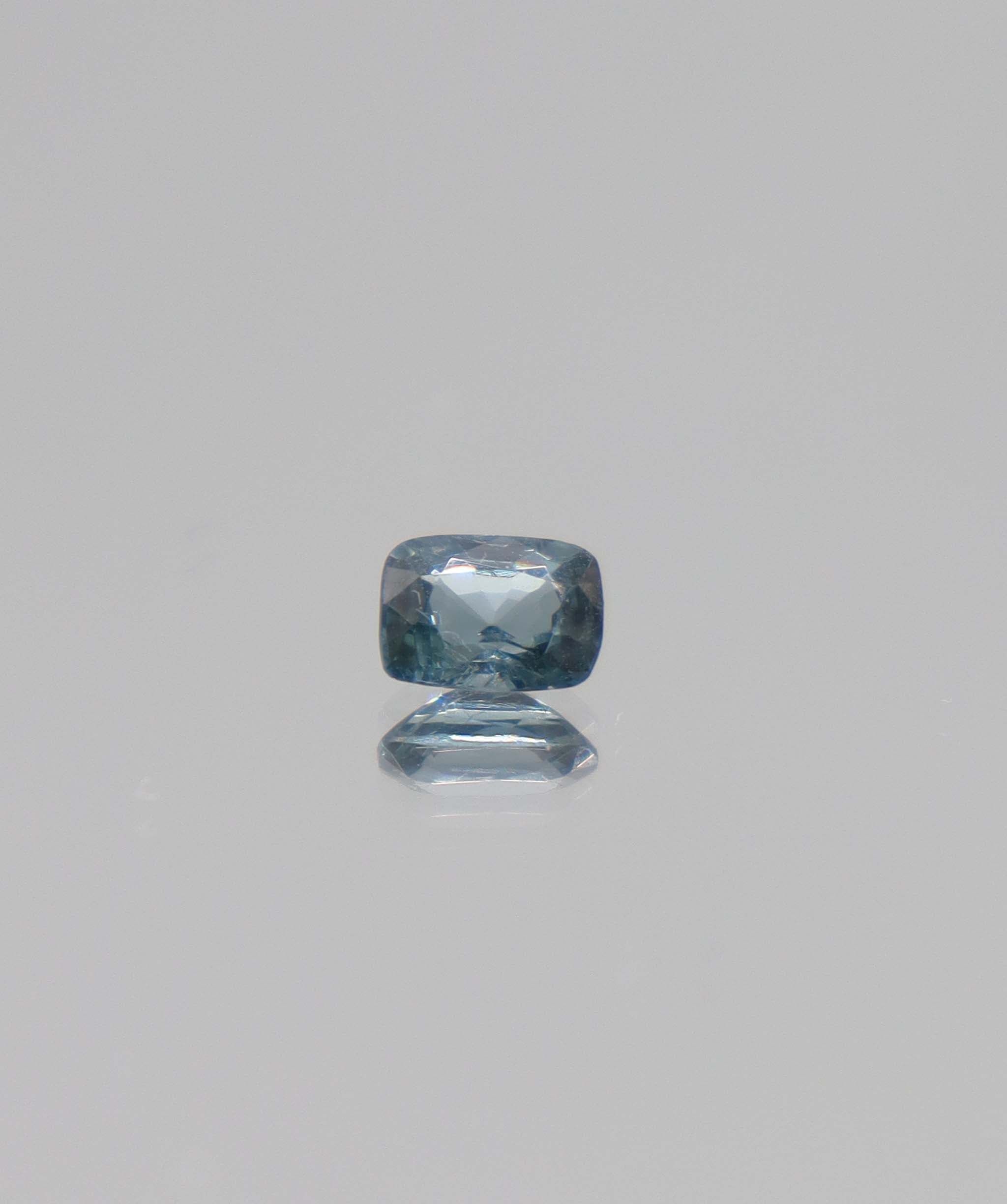 0.67ct Blue Spinel Cushion DXBCS1573