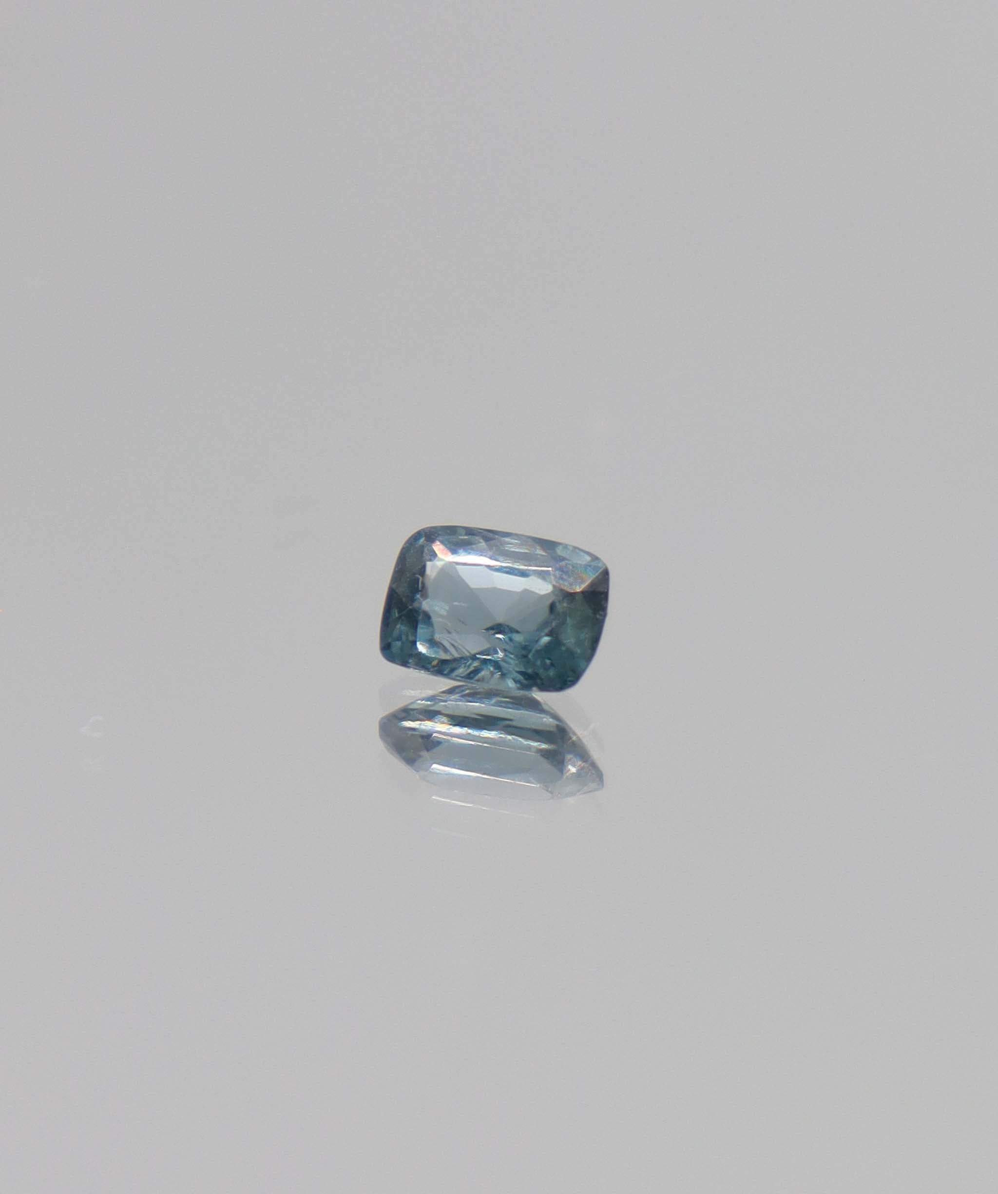 0.67ct Blue Spinel Cushion DXBCS1573