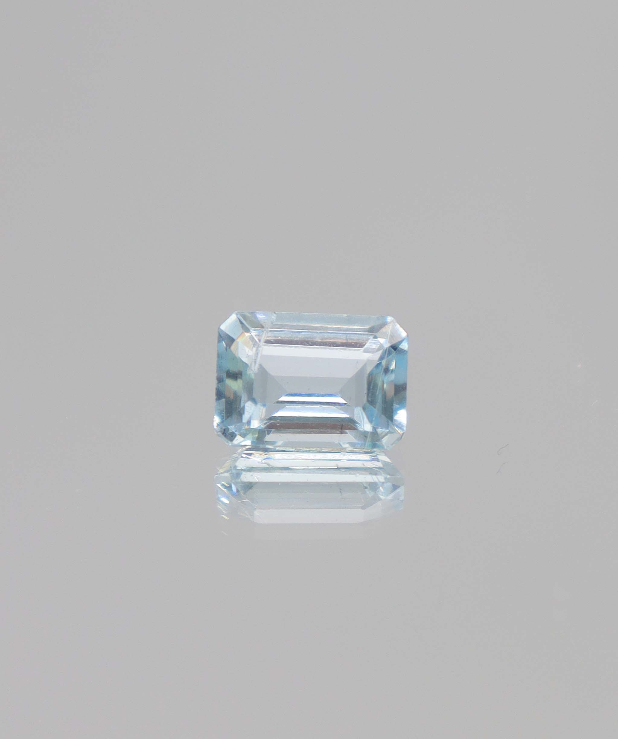 2.68ct Aquamarine Emerald DXBCS0088
