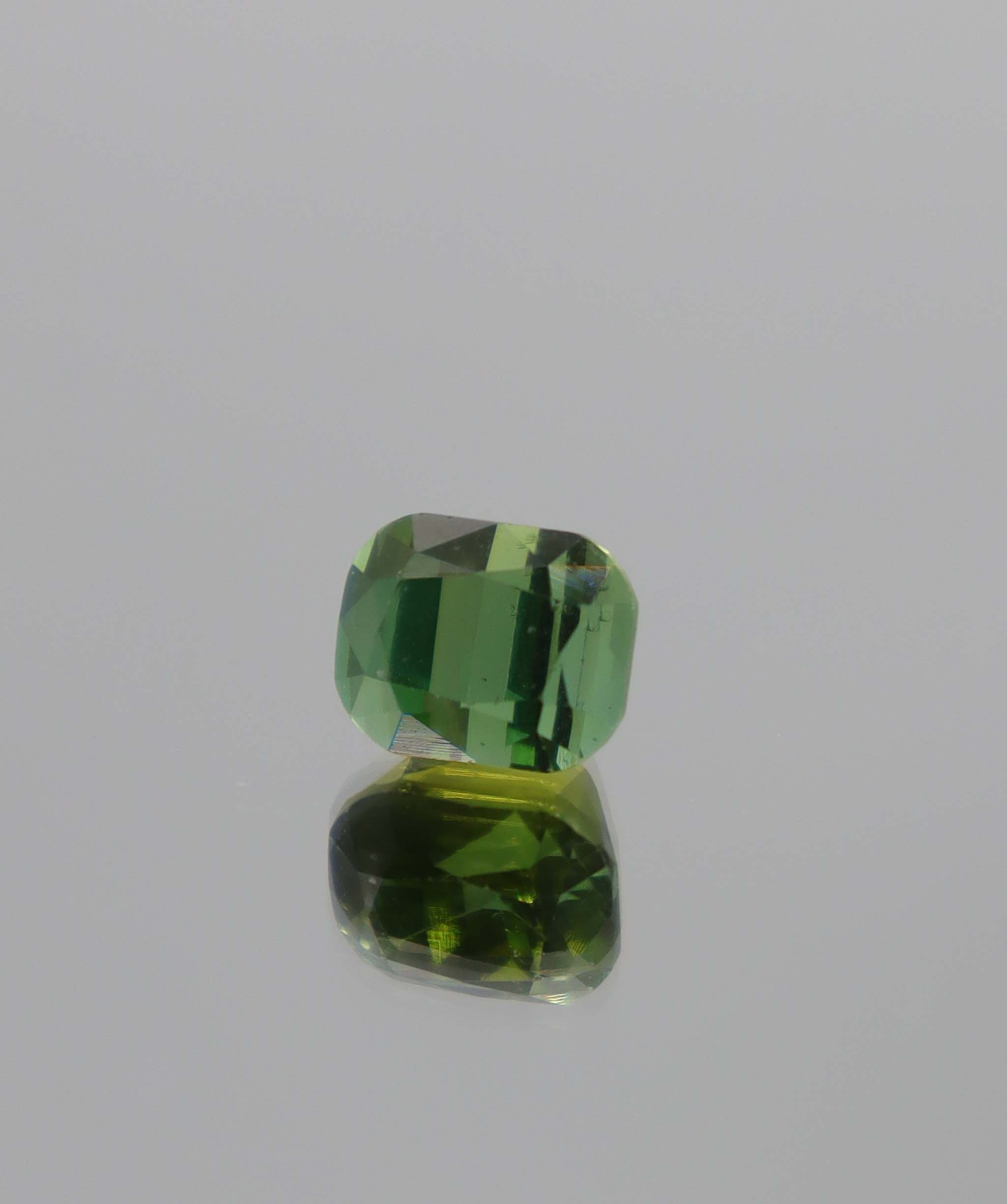 3.35ct Green Tourmaline DXBCS1102