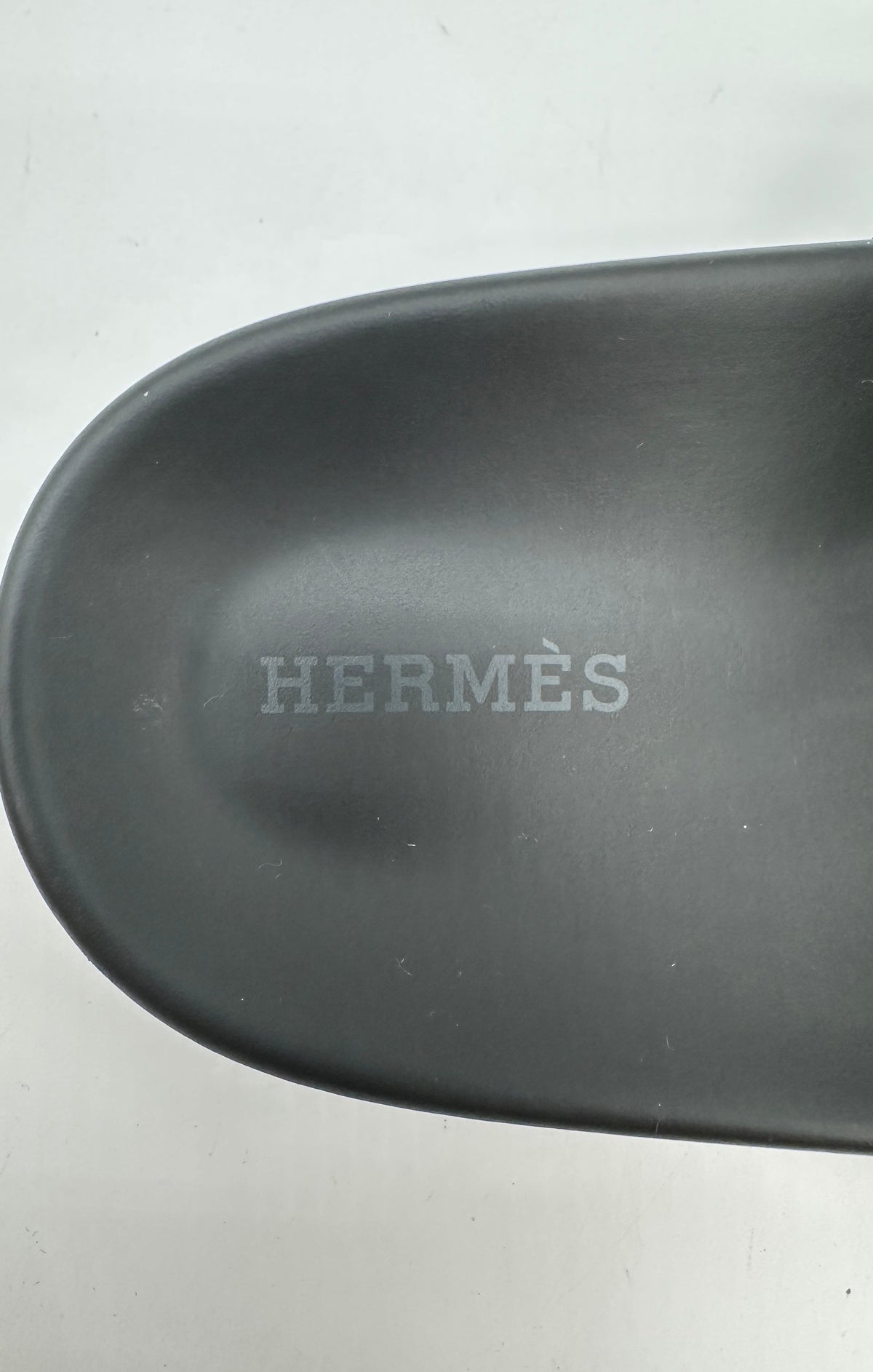 Hermès Chypre Sandal Beige Esquisse/Noir