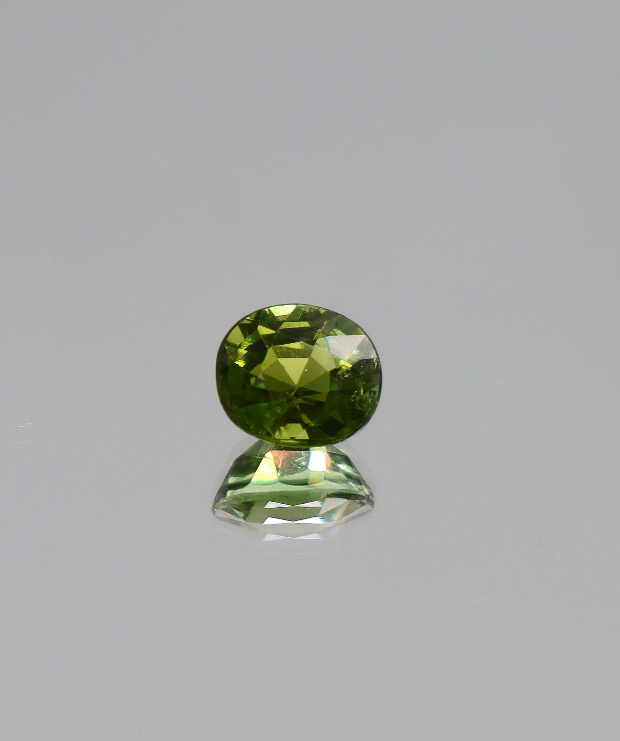 2.92ct Chameleon Green Tourmaline DXBCS0241