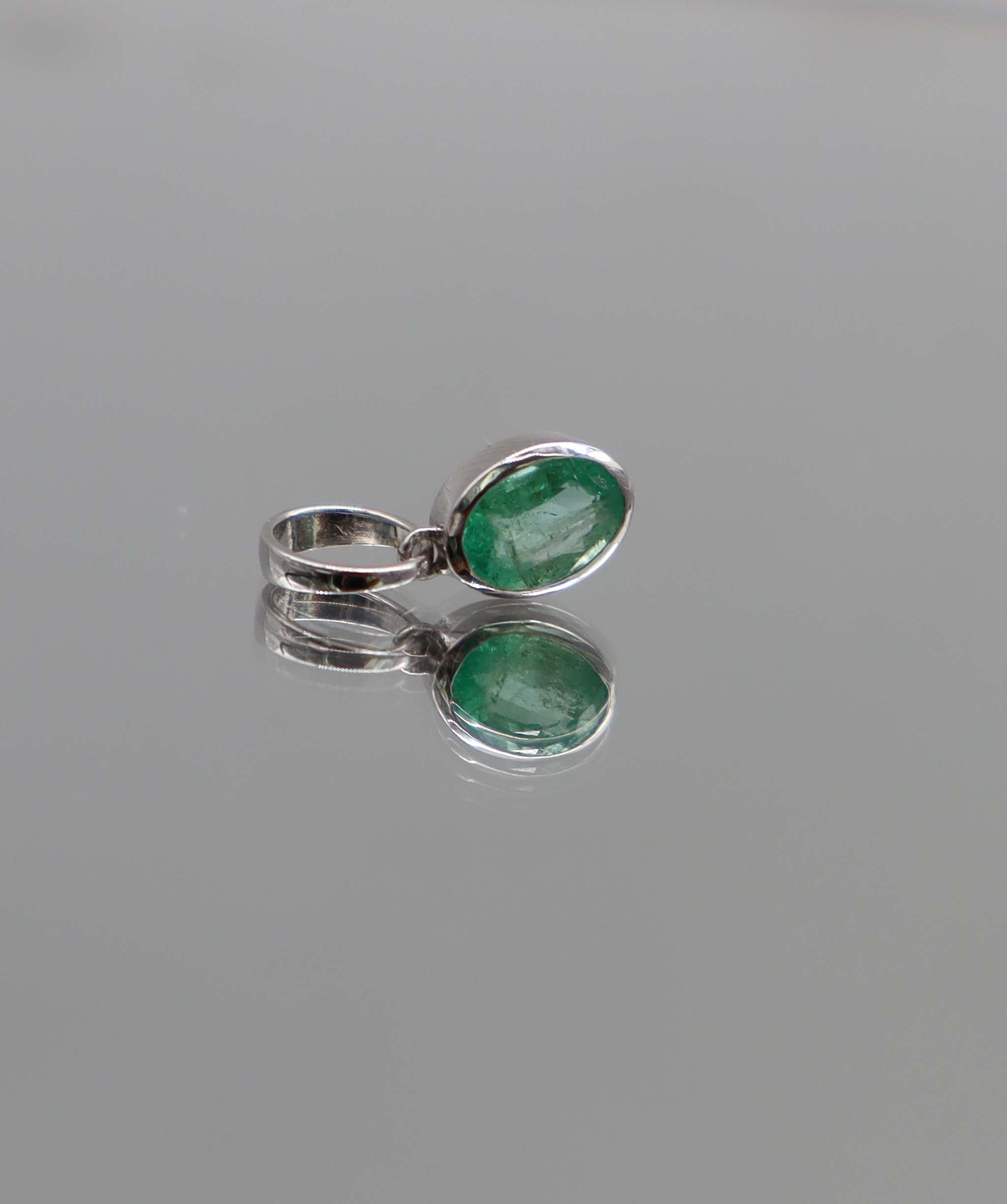 Columbian Emerald with Certificat WG DXBCS3205