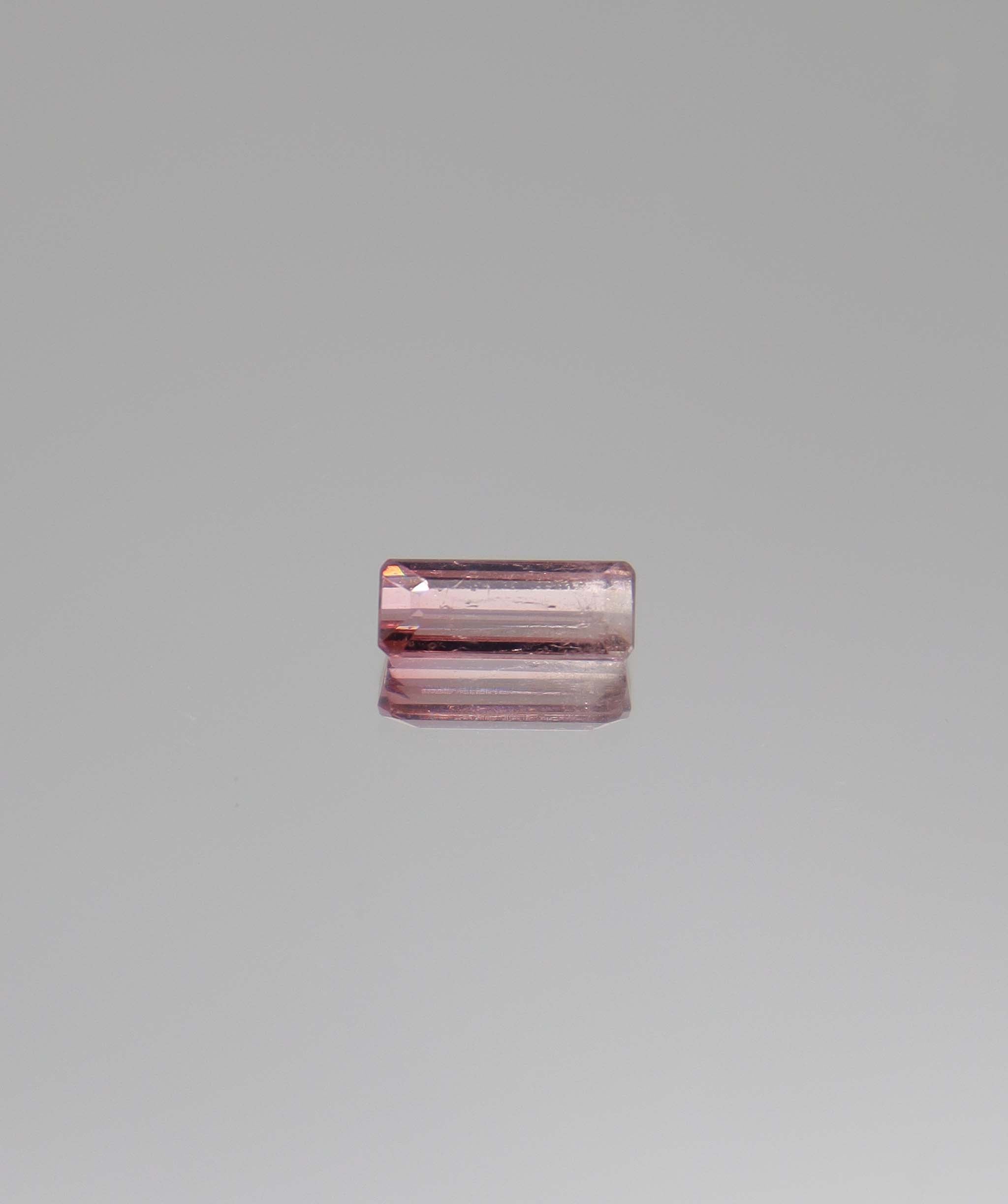 Pink Tourmaline (price for 1 stone) DXBCS2736