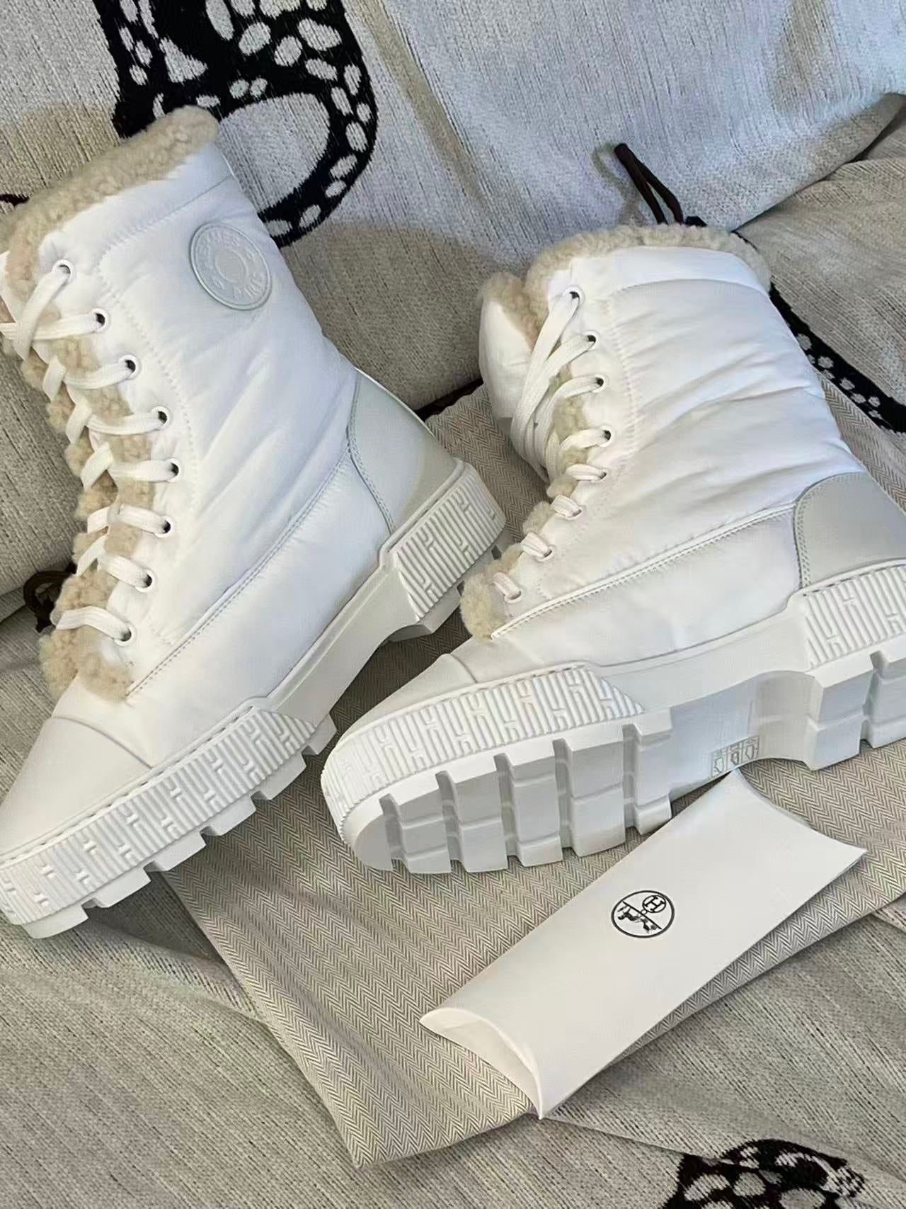 EU38-Hermès White Lace-Up Ankle Boots