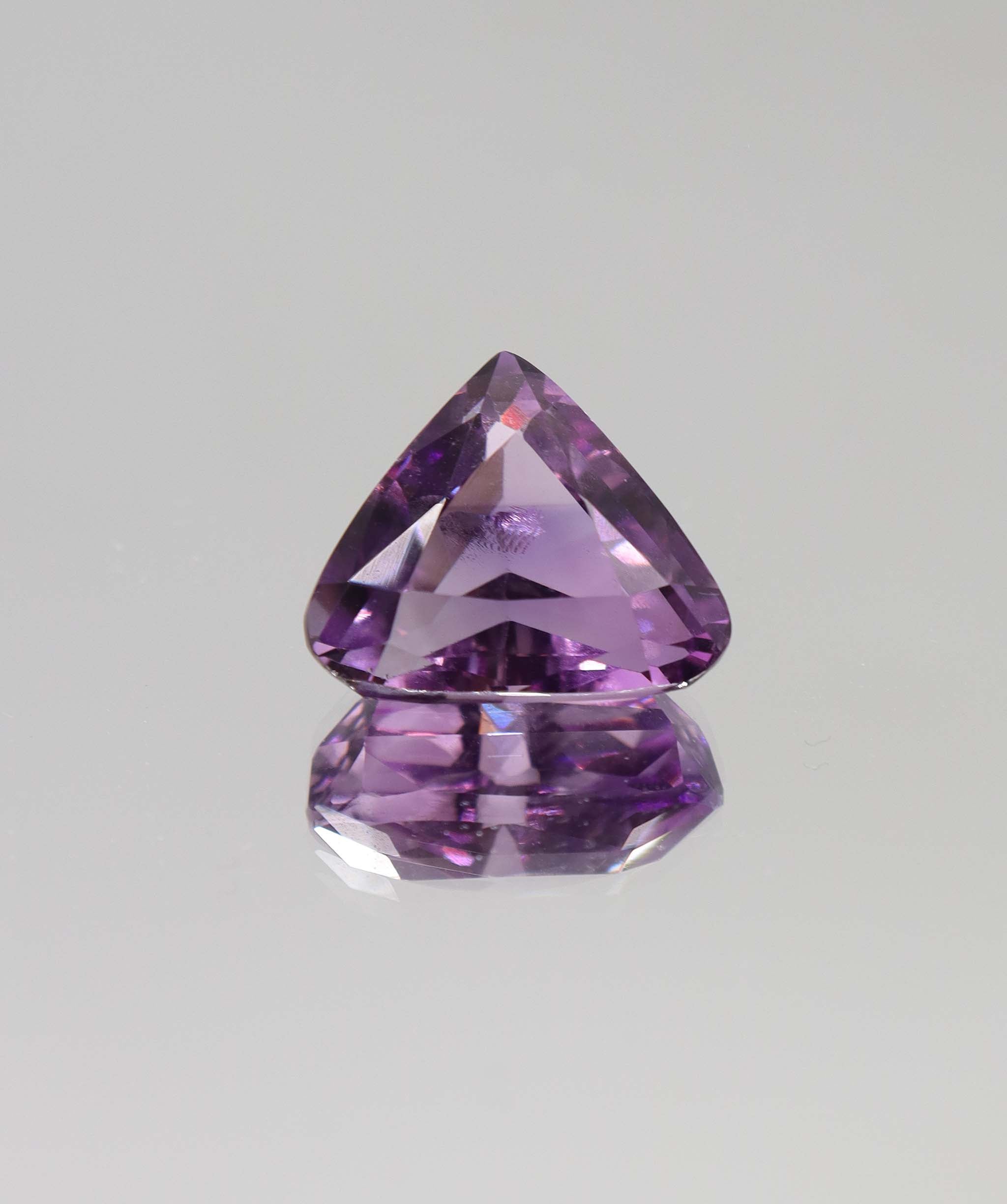13.80ct Amethyst Trilliant DXBCD2211