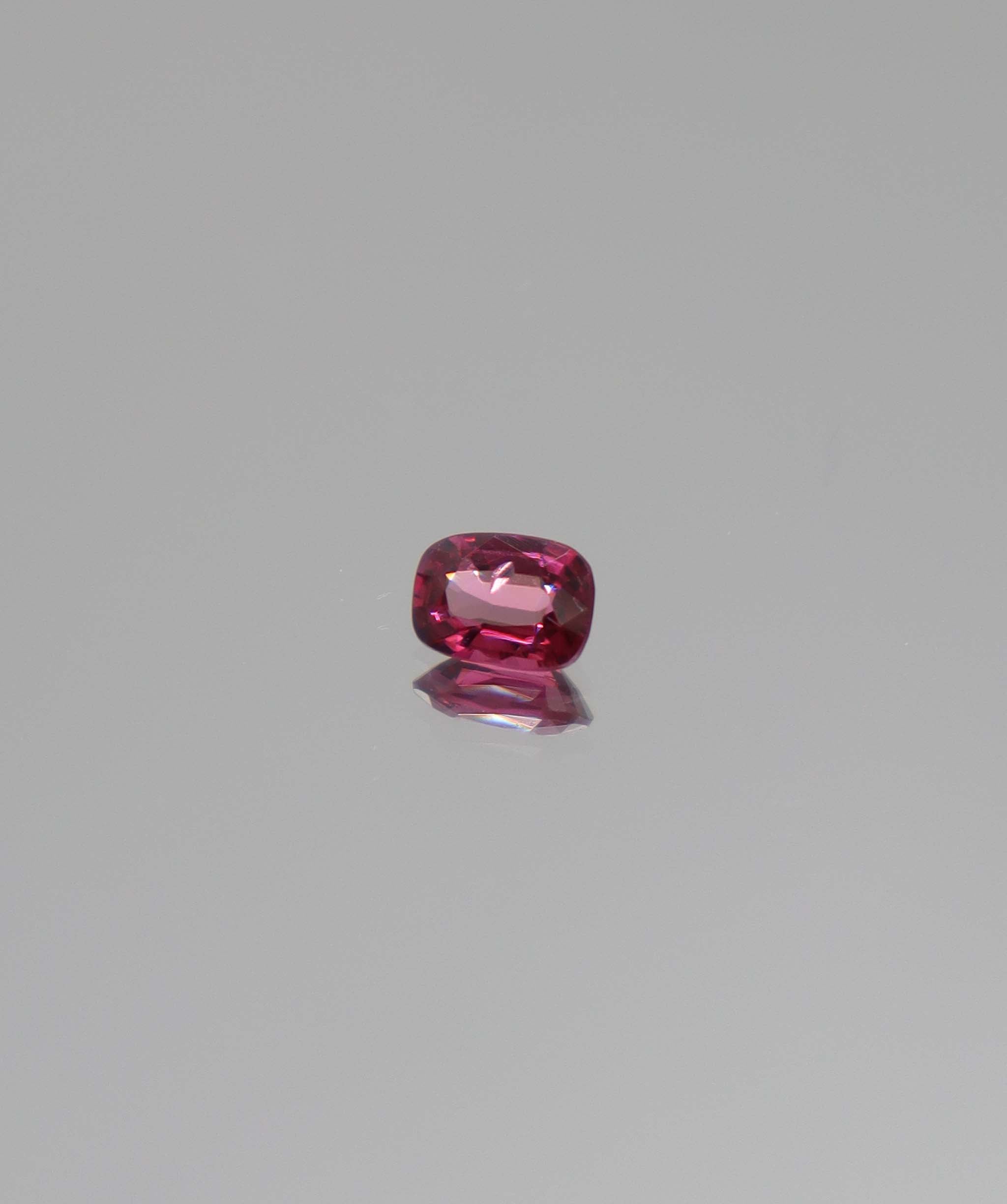 0.54ct Burma Red Spinel Cushion DXBCD1483