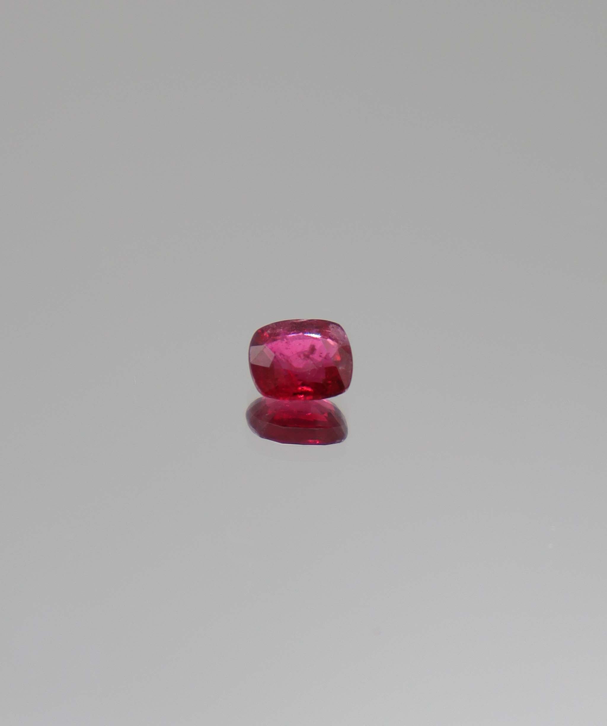 0.64ct Burma Red Spinel Cushion DXBCD1484