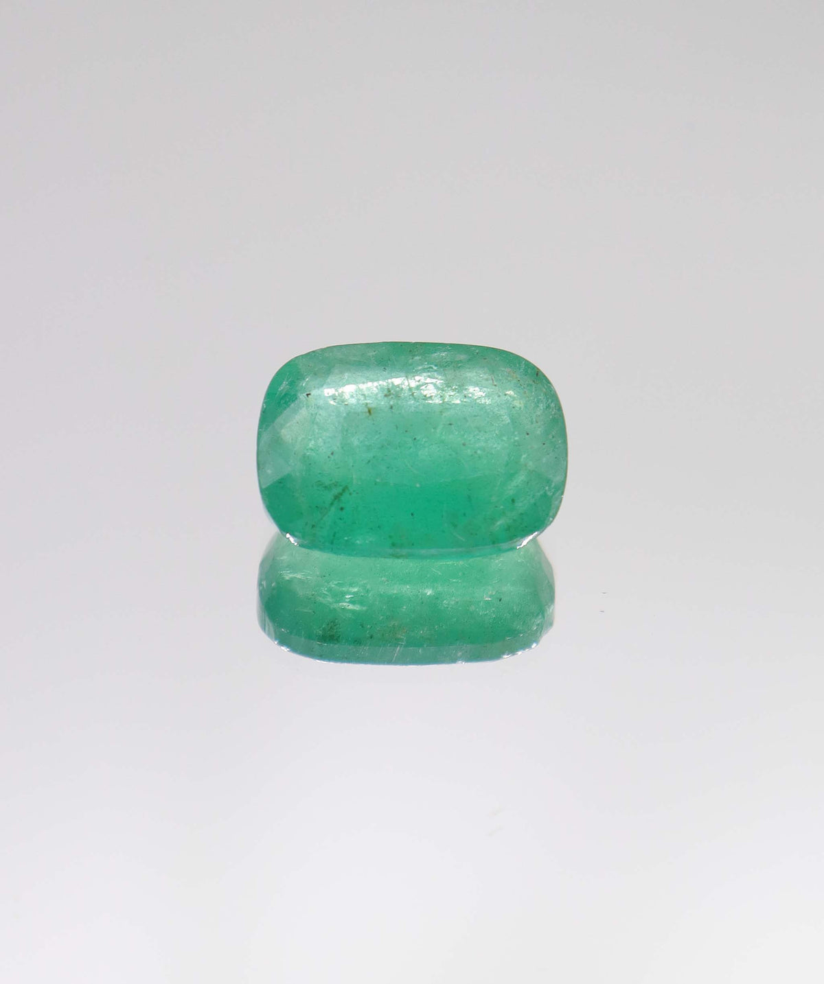 8.85ct Cushion Natural Zambian Emerald DXBCS6383