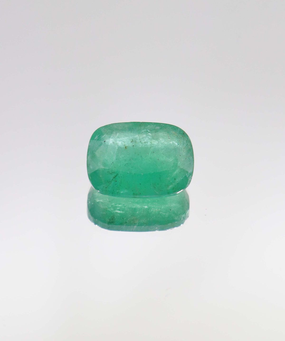 8.85ct Cushion Natural Zambian Emerald DXBCS6383