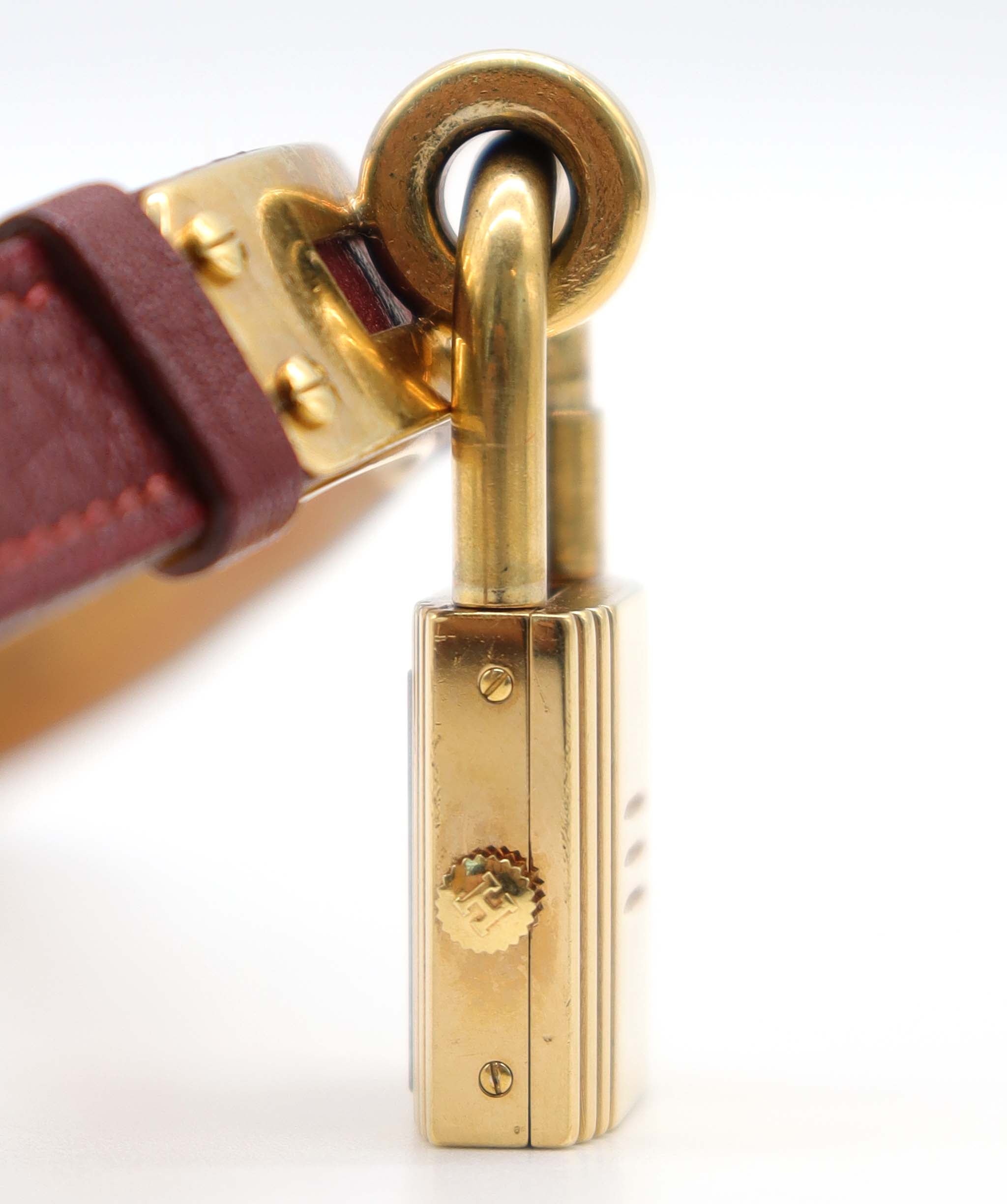 HERMES Kelly Watch Vintage Women's Wristwatch Bordeaux Quartz Watch with Padlock Kelly Watch Hermes 90320054 DXBS6388