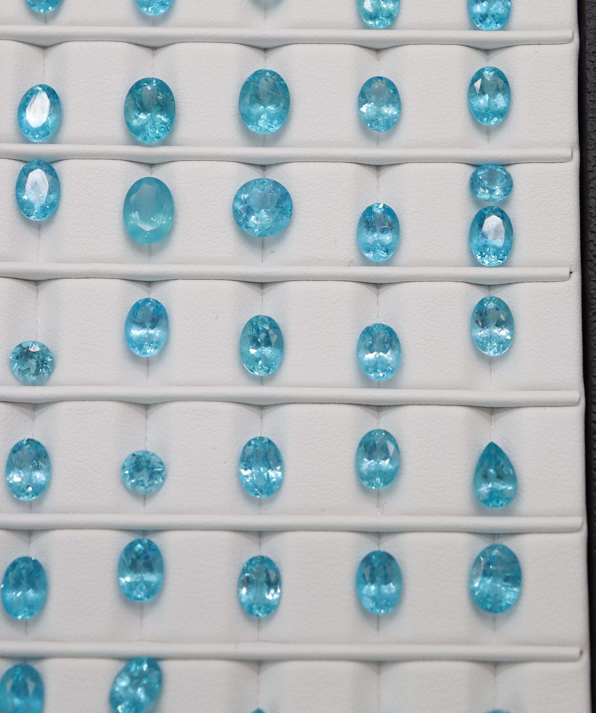 Neon Blue Apatite DXBS6453