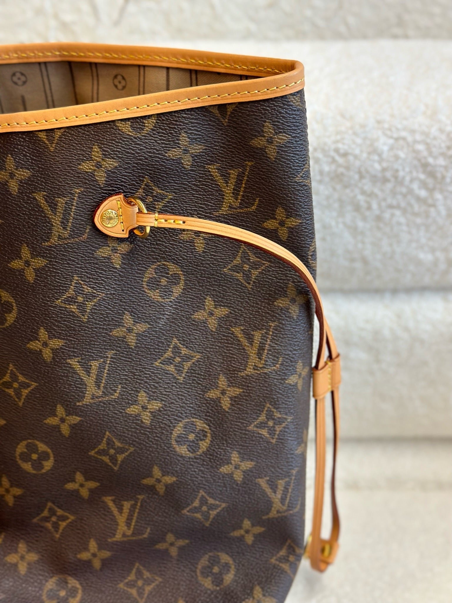 Louis Vuitton Neverfull GM Monogram Tote Bag