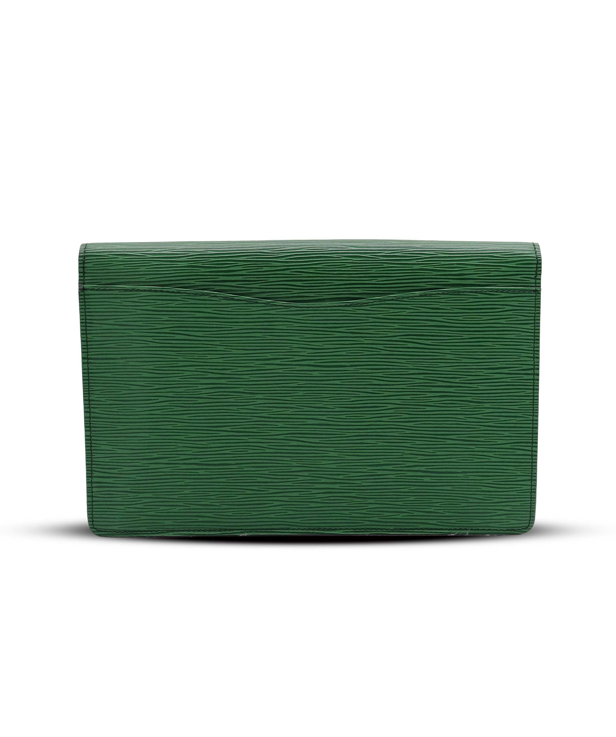 LOUIS VUITTON Epi Montaigne 27 Clutch Bag Green M52654 LV Auth 153375 153375
