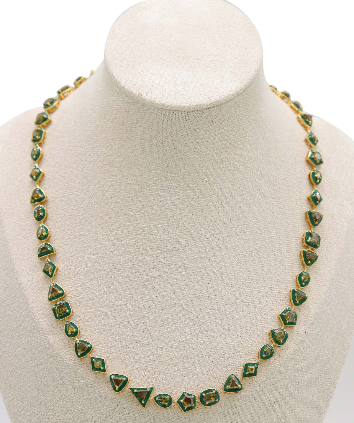 Morphe - 31crts Peridot Multi Shape Necklace HOA016