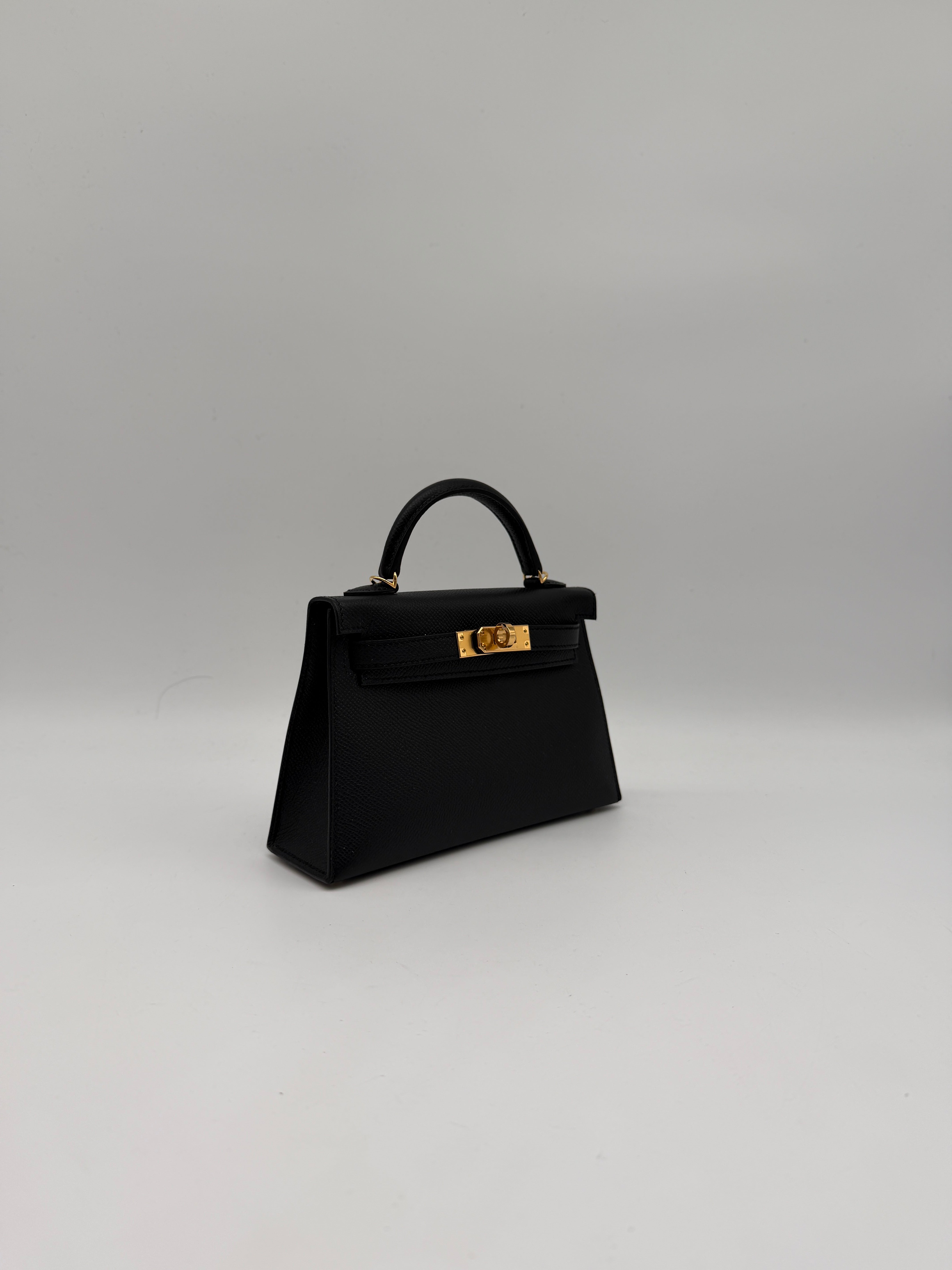 Hermès Mini Kelly Black Gold Hardware