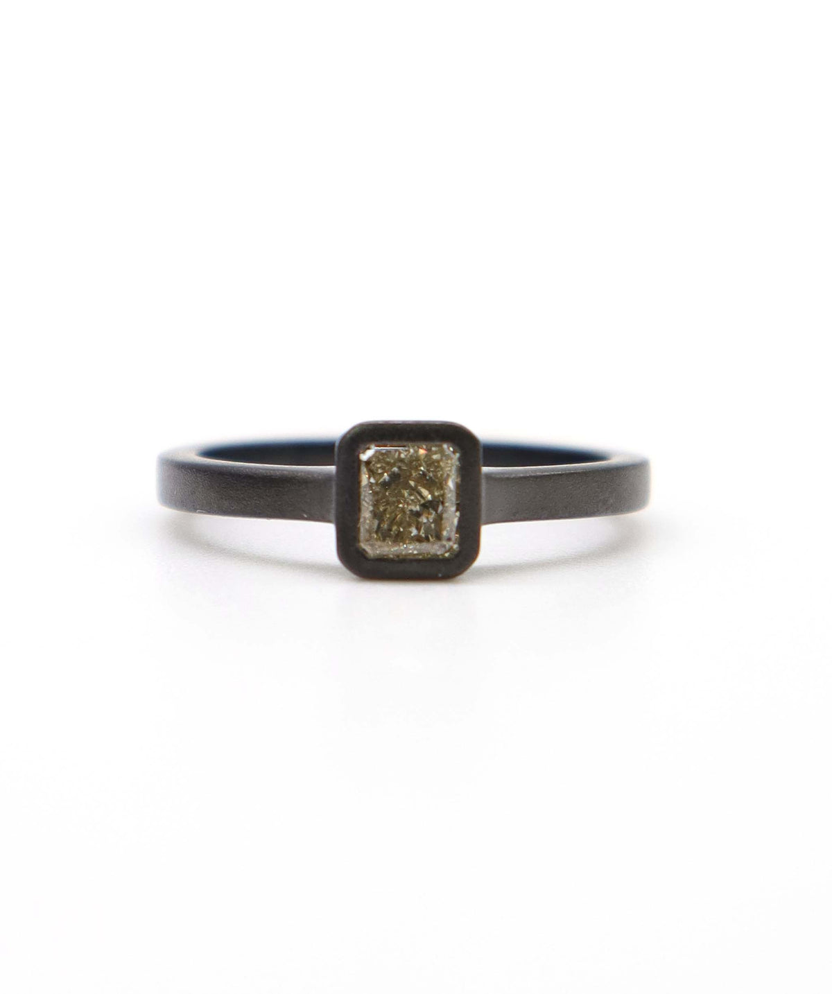 Rhodium Dia black ring DXBS6733