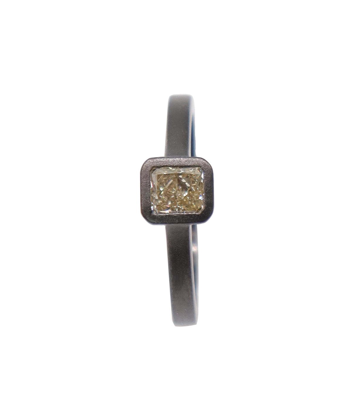 Rhodium Dia black ring DXBS6733